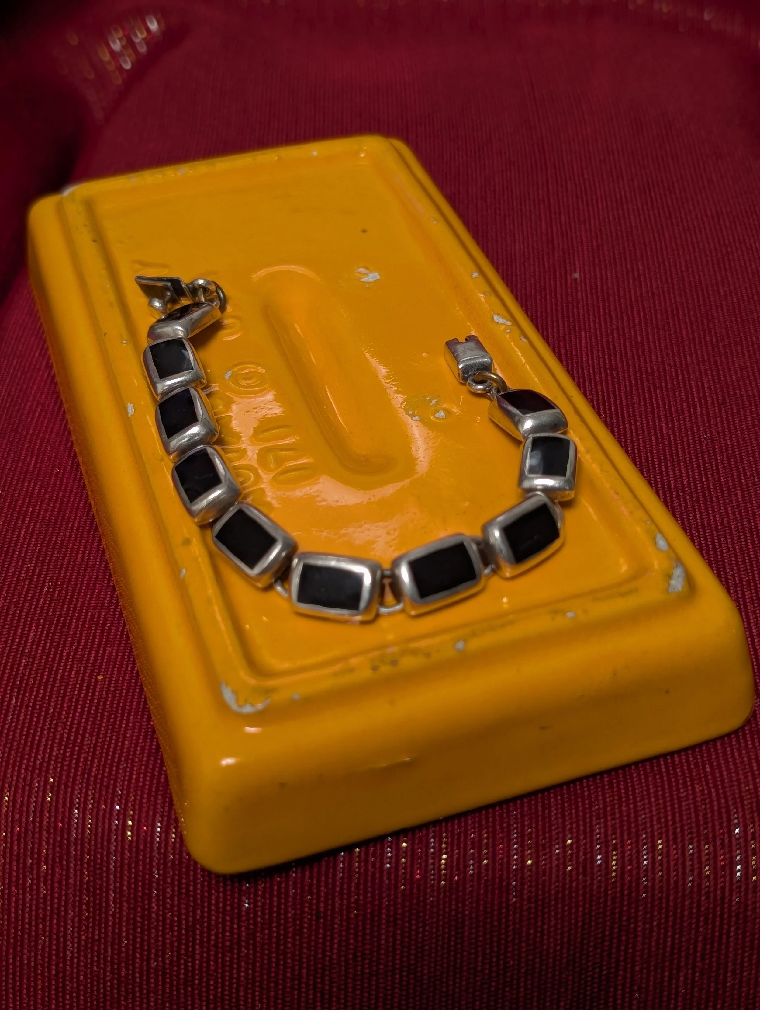 OnyxMexicansilverbracelet1.jpg