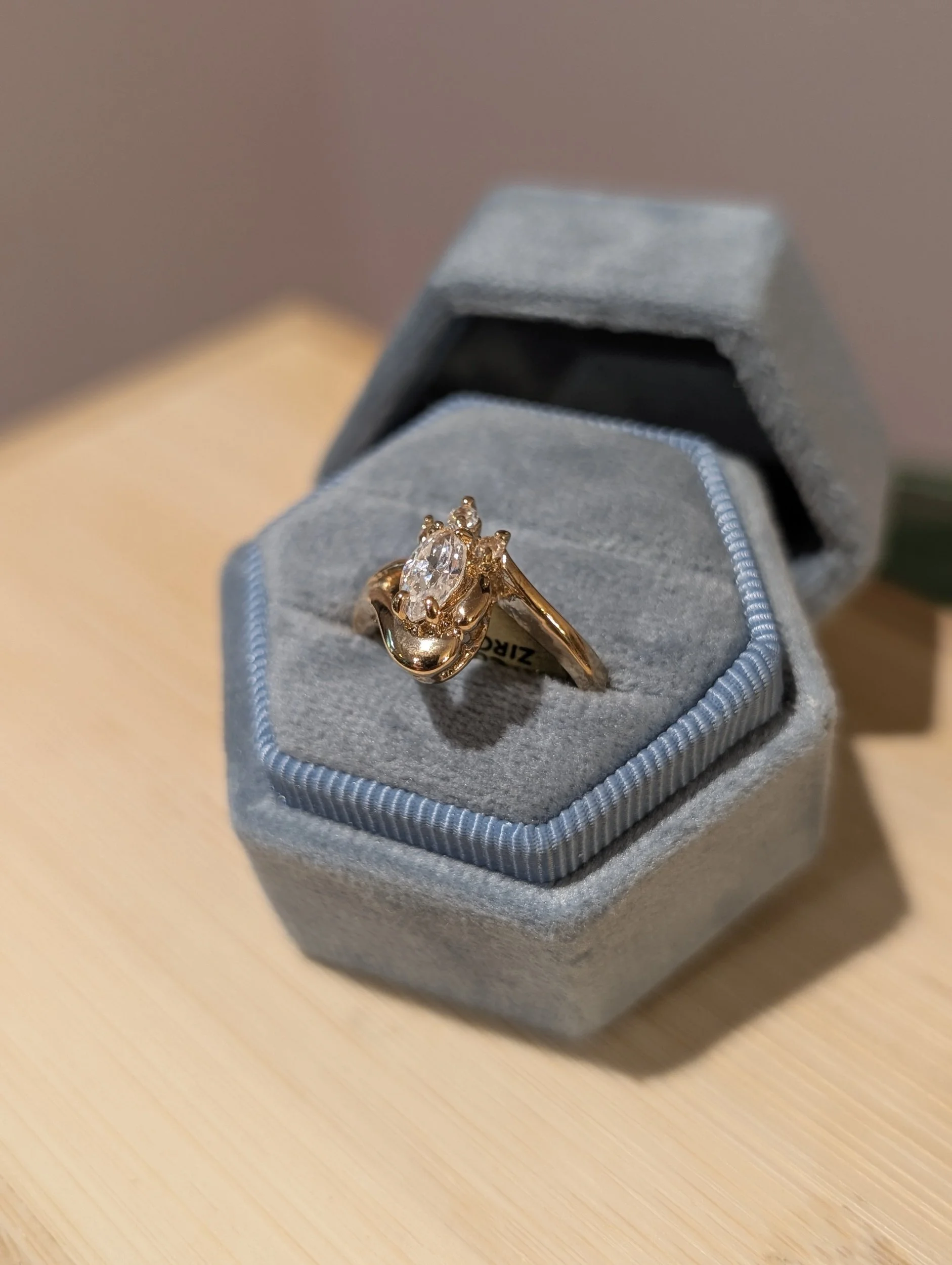 Vintage Gold Marquise Ring | Size 6