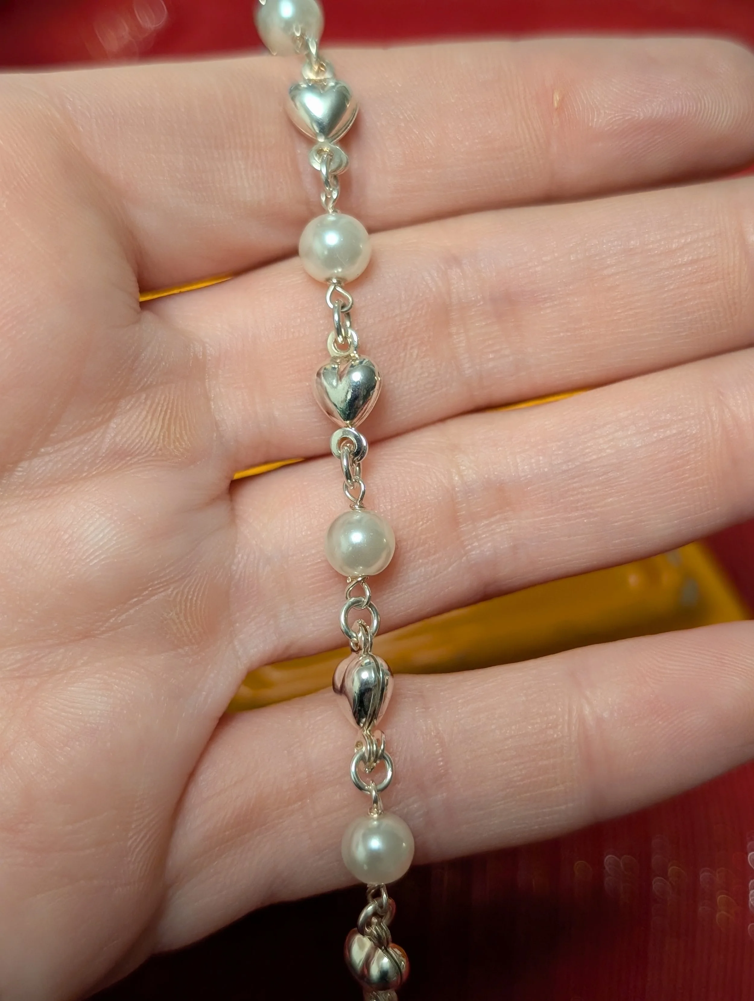 Silverpearlbracelet2.jpg