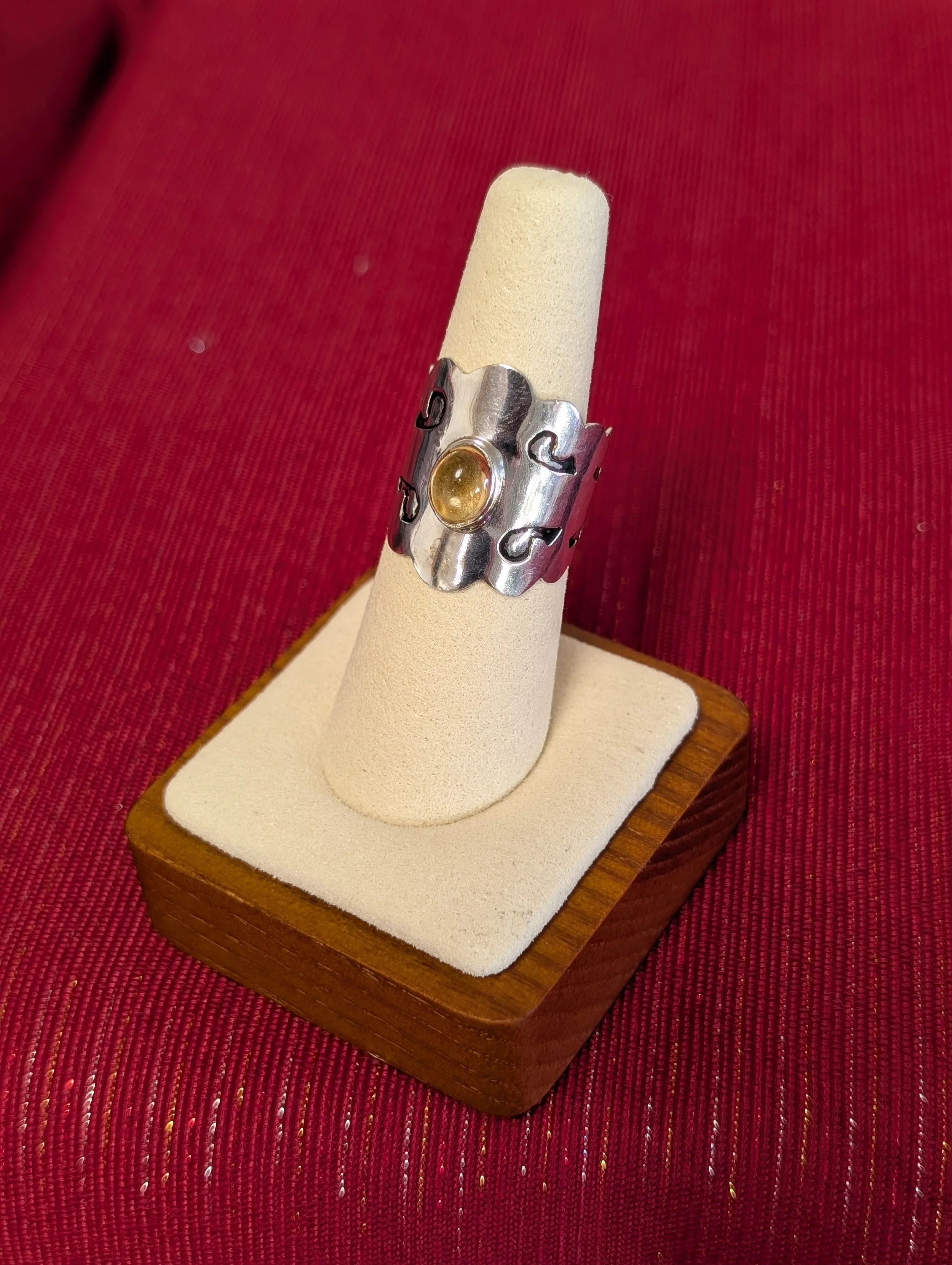 ScallopedQuartzSilverRing1.jpg