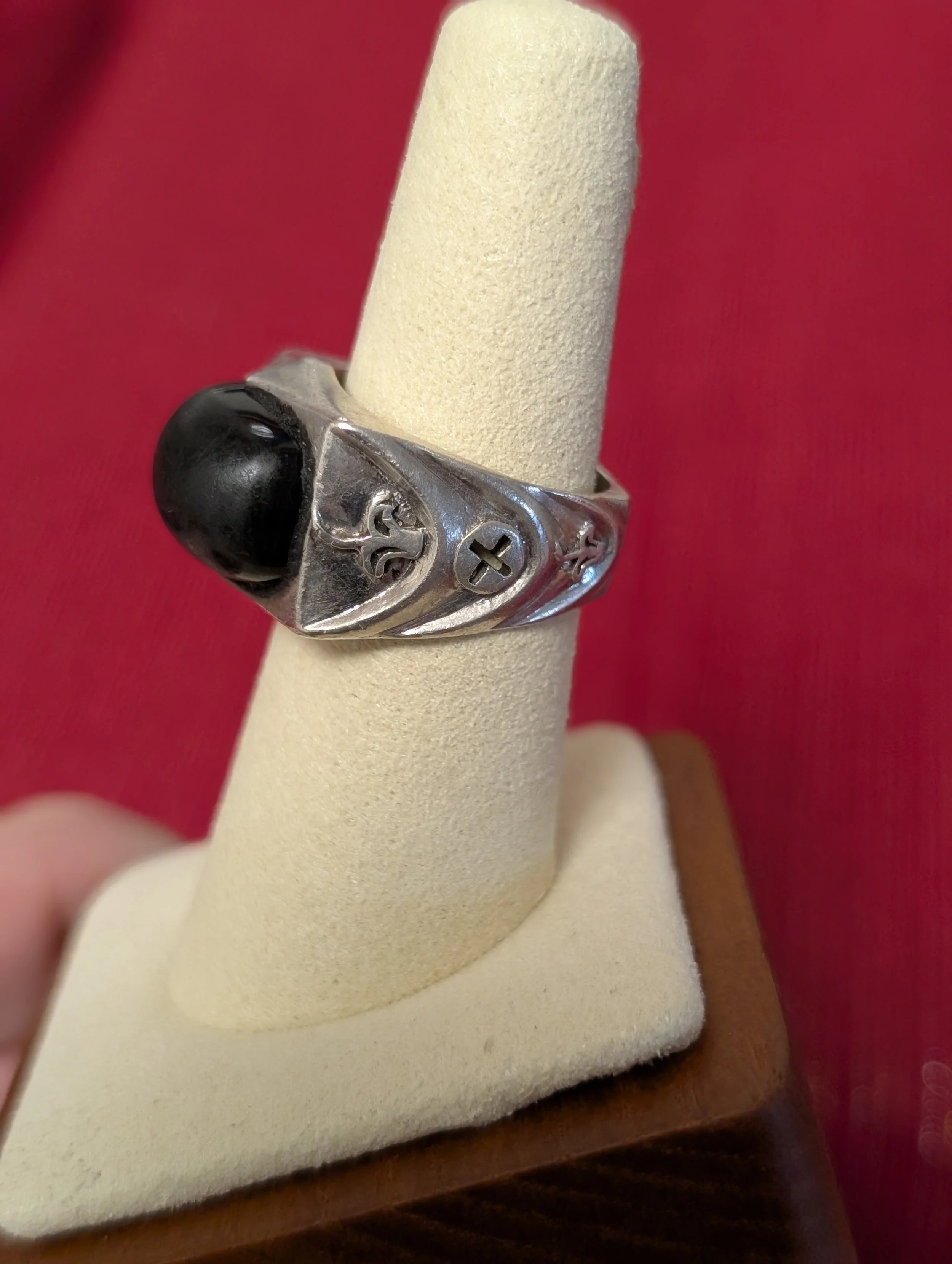 OldOnyxRing3.jpg