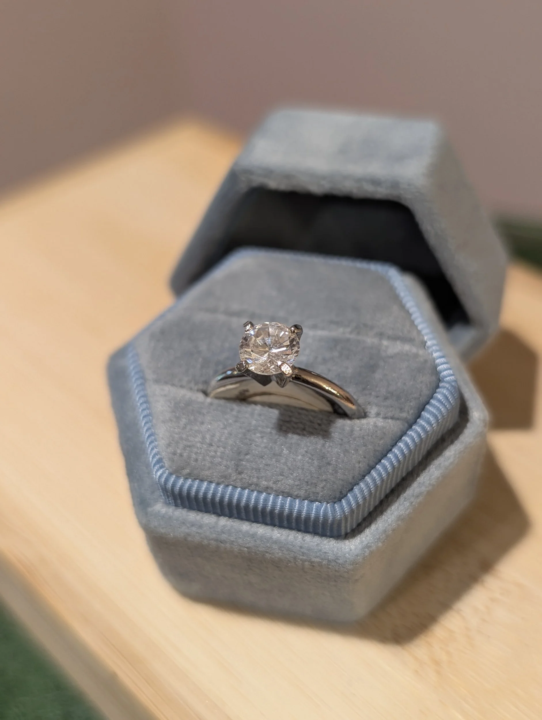 Vintage Solitaire Ring | Size 6