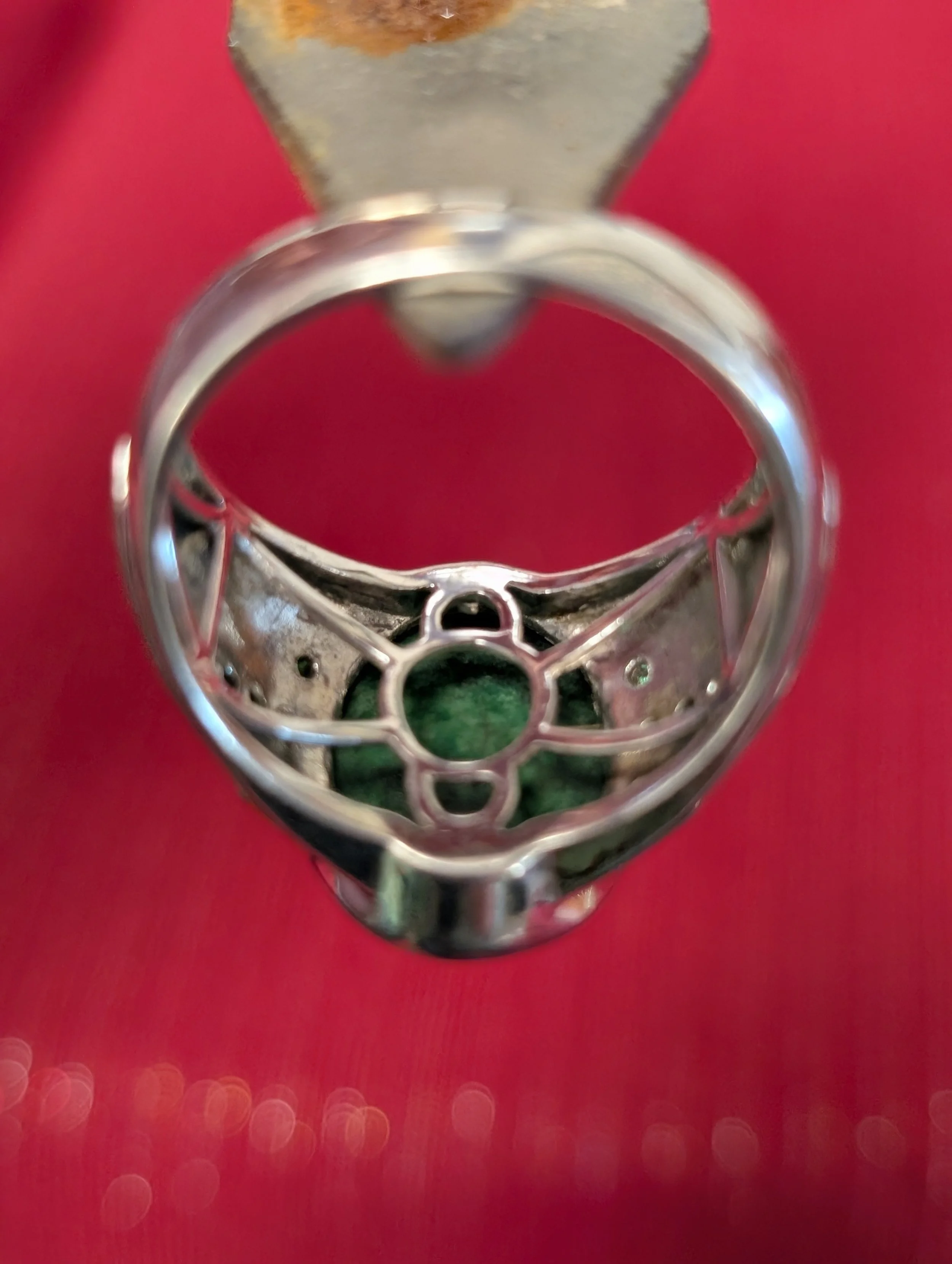 MalachitePeridotMensRing5.jpg