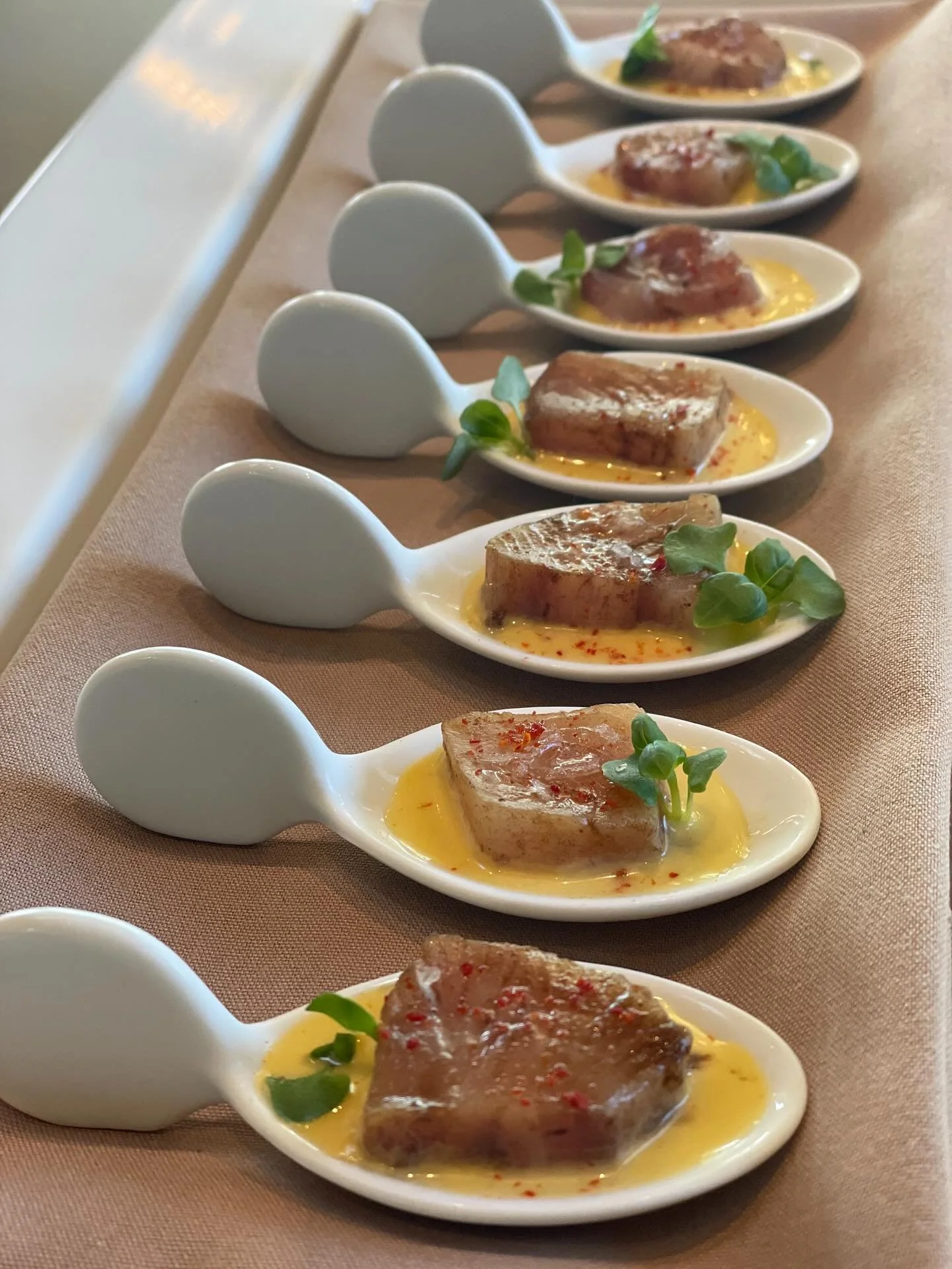 Delicious bites for your summer parties
Hamachi crudo + melon vinaigrette, watermelon with feta + za’atar, puffed rice cakes + cashew cheese
