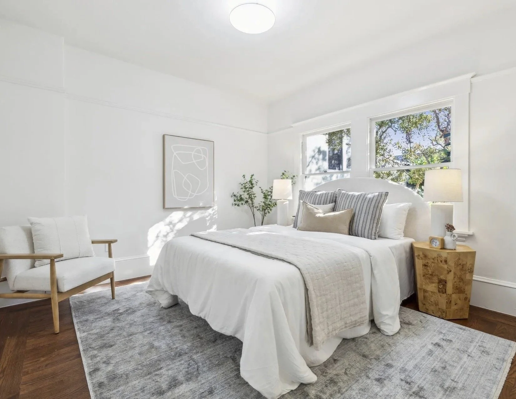 guest room window.jpg