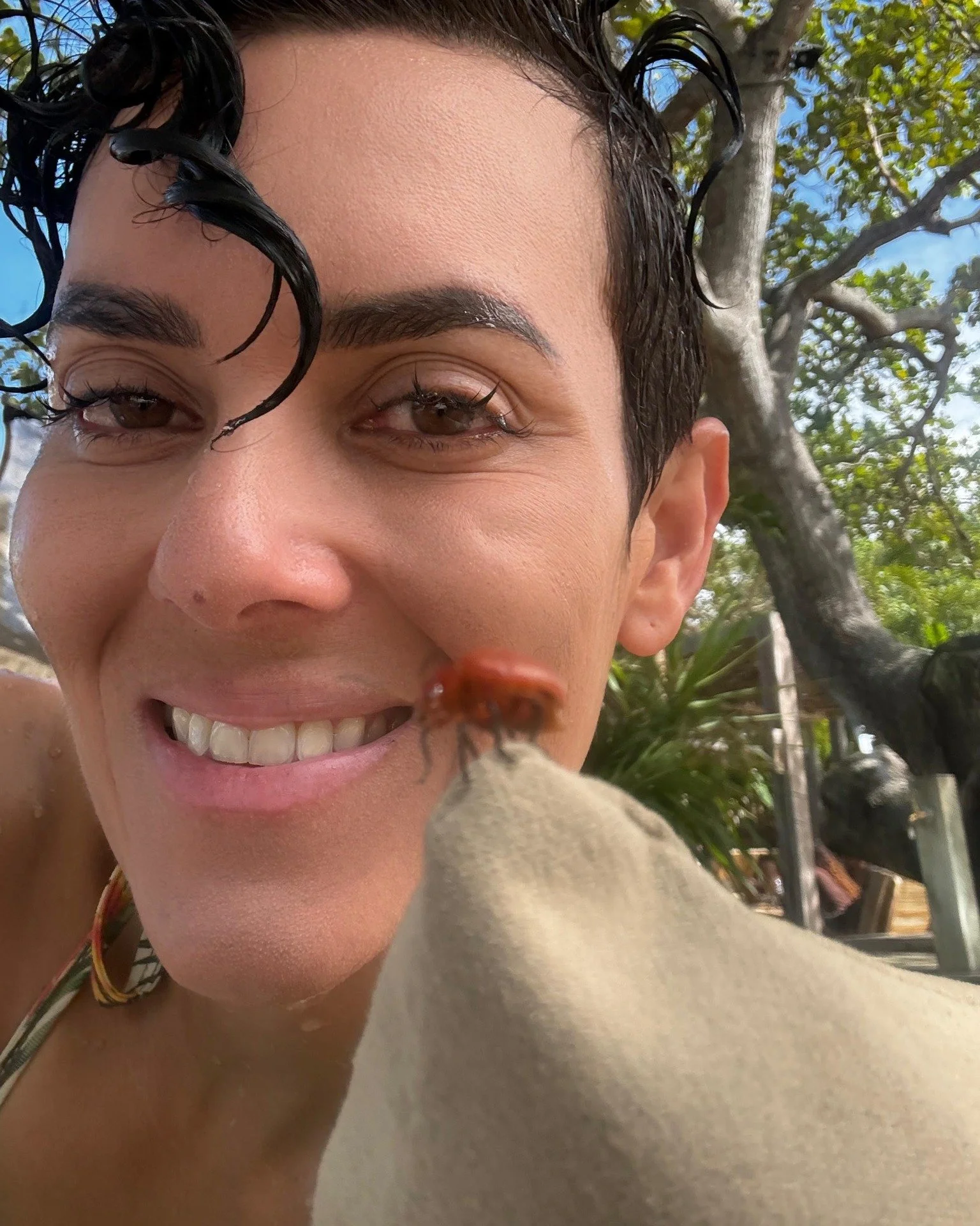 Learning Portuguese in Brazil 🇧🇷 &mdash; again.
This time, less perfection. More real conversations.

I don&rsquo;t always have the exact word.
So I find another way to say it.
And somehow&hellip; it works.

Progress > perfect grammar.
Momentum 