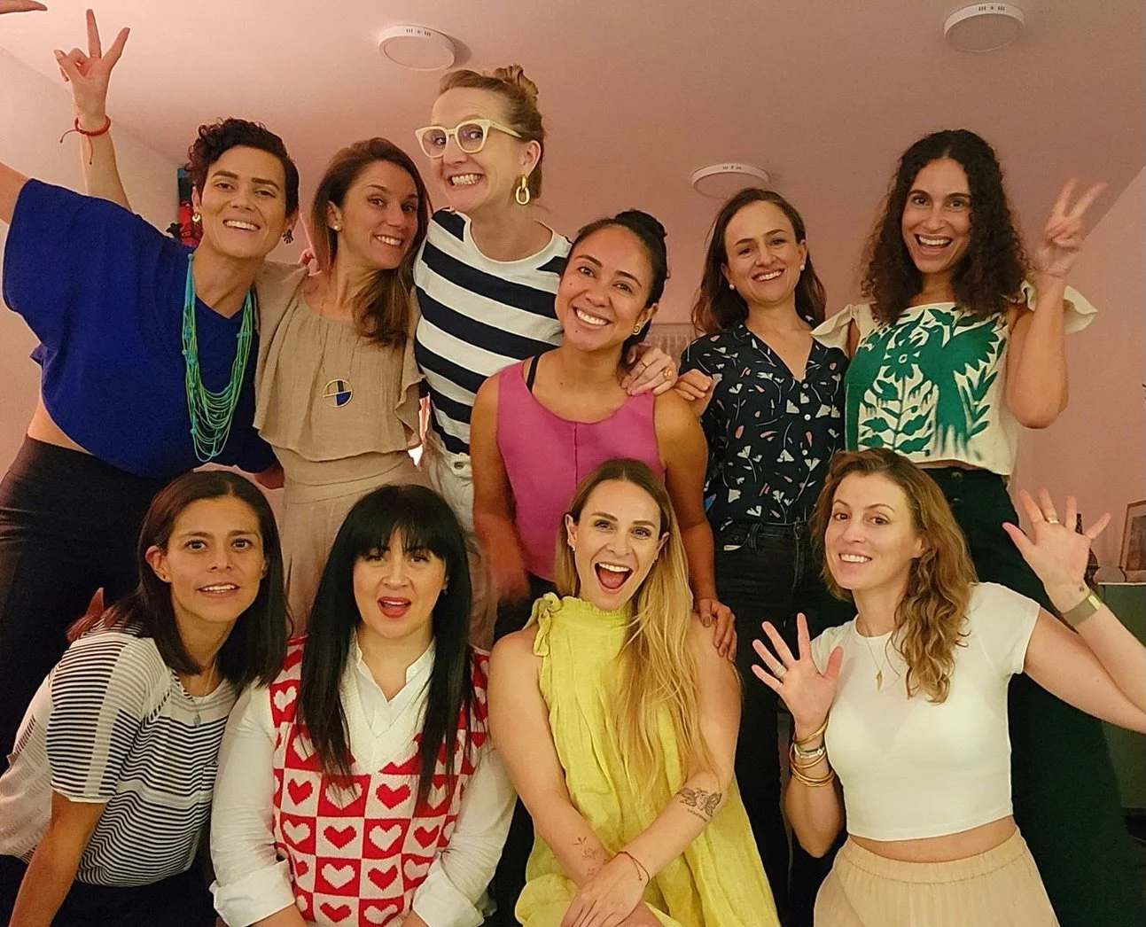 I hate traditional networking. 😵

The forced small talk.
The &ldquo;What do you do?&rdquo;
The stack of business cards you&rsquo;ll never look at again.

It&rsquo;s never led to anything real for me.

What has? Deep conversations.
Coffee that turns 