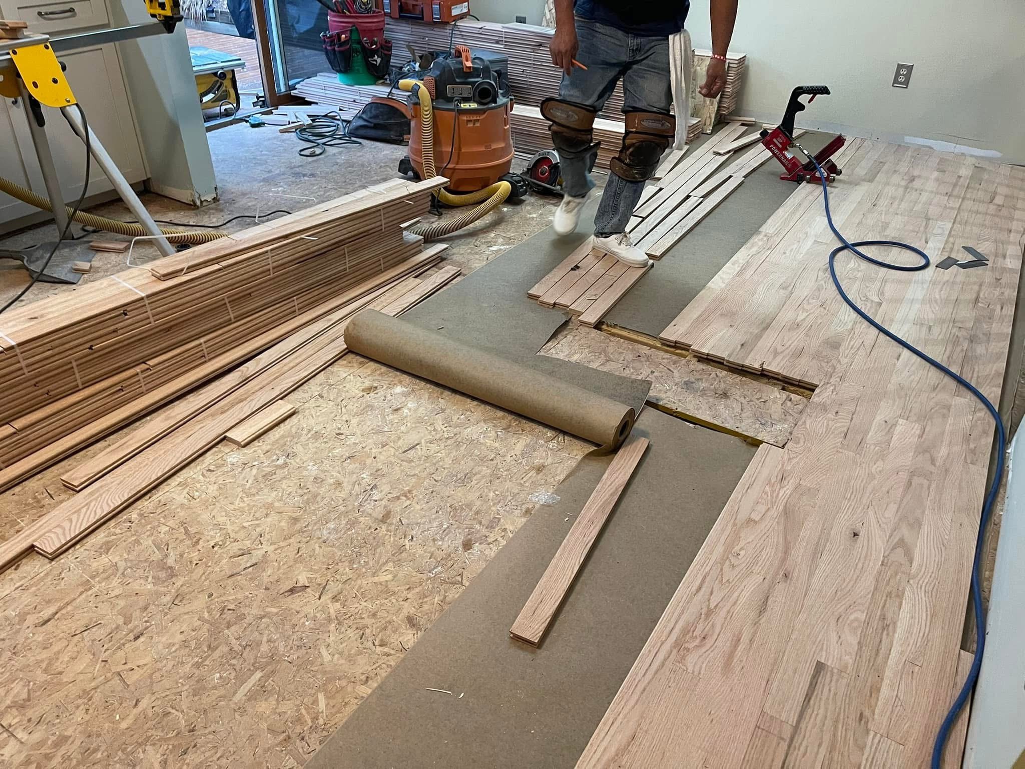 De La Cruz Wood Flooring