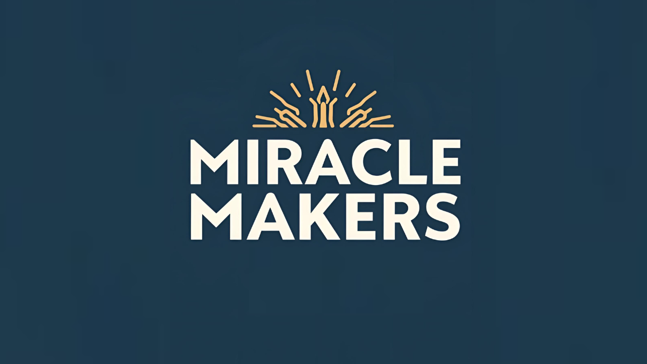 Logotipo de Miracle Makers con un diseño de rayos dorados en la parte superior de las palabras en letras blancas sobre fondo azul oscuro.