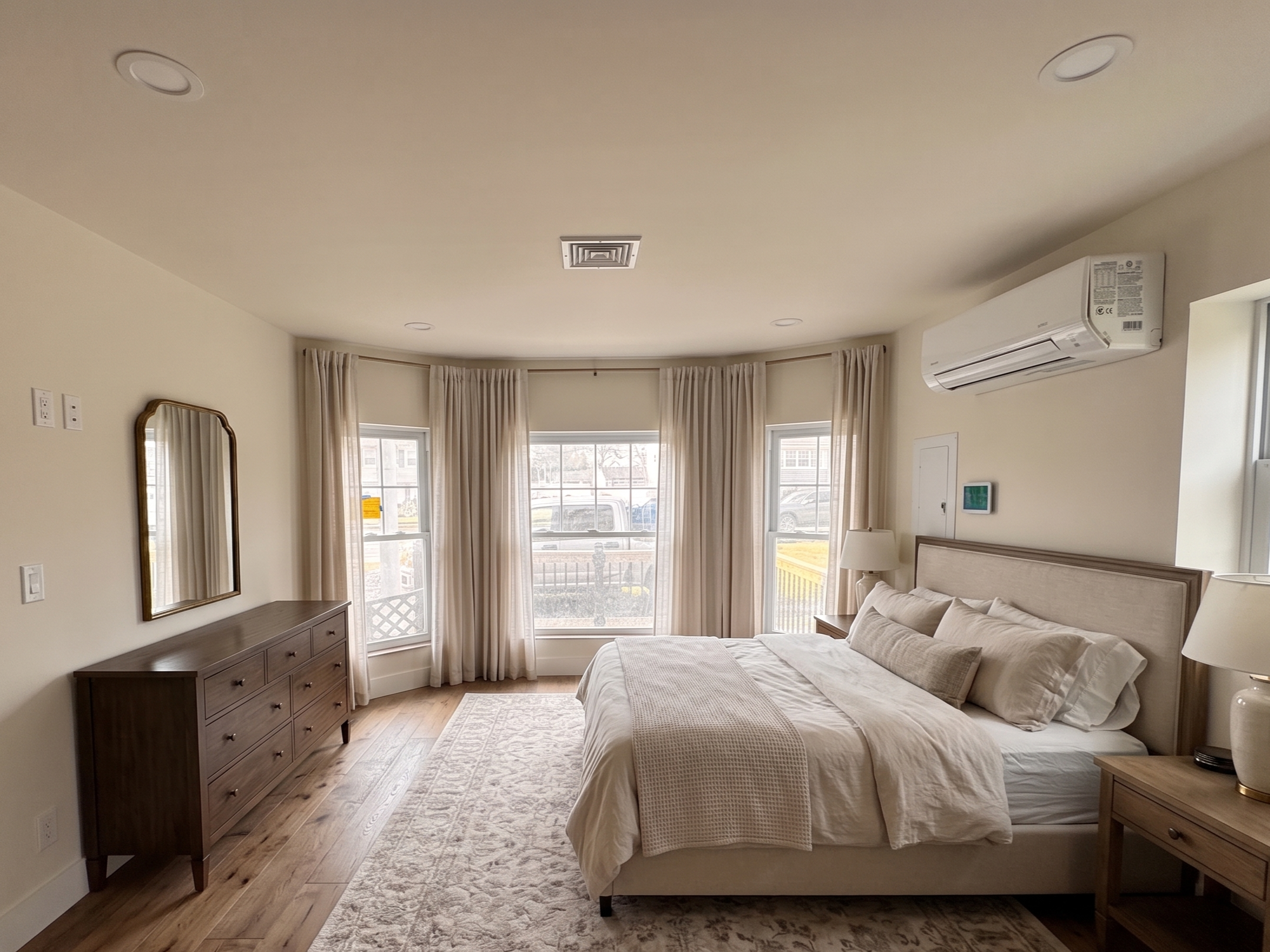 master_bedroom1.png