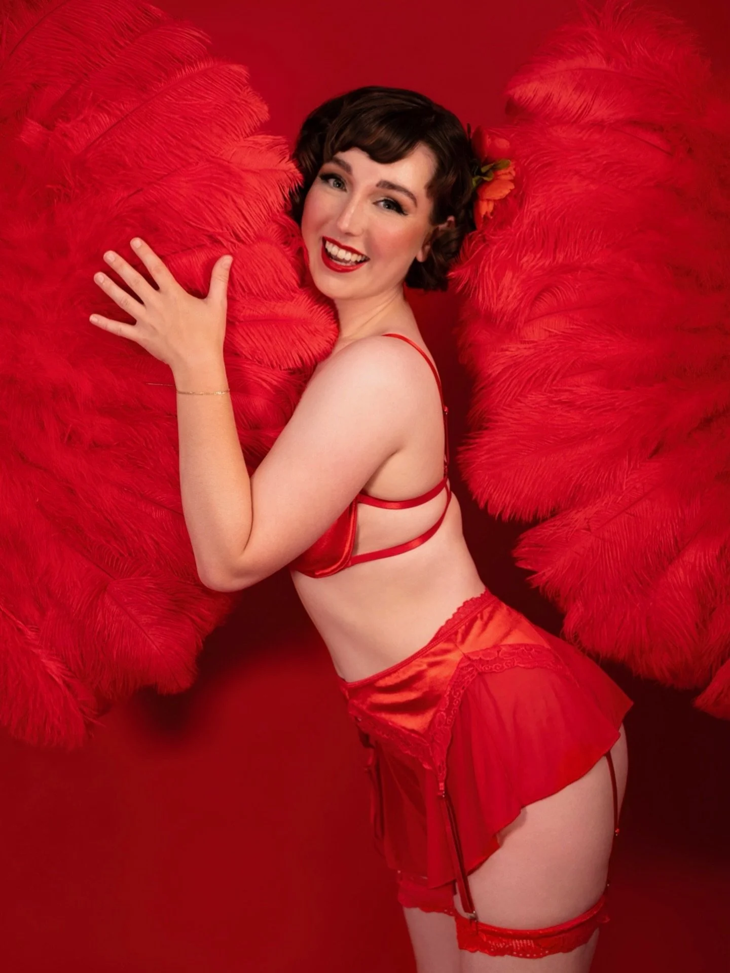 C A R E S S E  D U B O I S 
pt.1
&bull;
Absolutely stunning photos for the gorgeously talented burlesque dancer @caresse.dubois 🤍
&bull;
&bull;
&bull;
&bull;
&bull;
&bull;
#yyc #yycmuartist #yycmua #calgarymakeupartist #makeupartist #calgarymua #cal