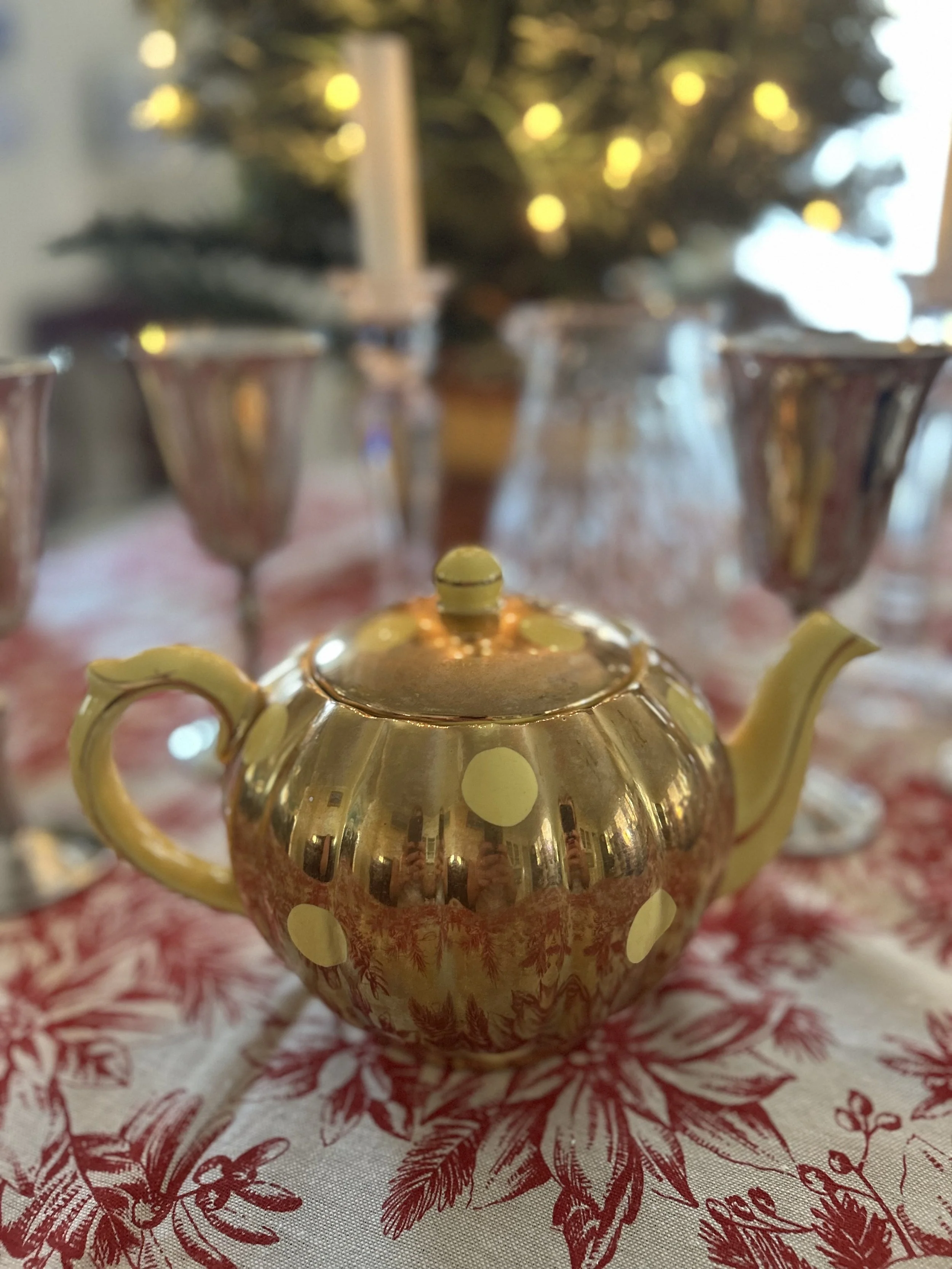 Vintage Gibsons Yellow and Gold Polka Dot Pumpkin Tea Pot