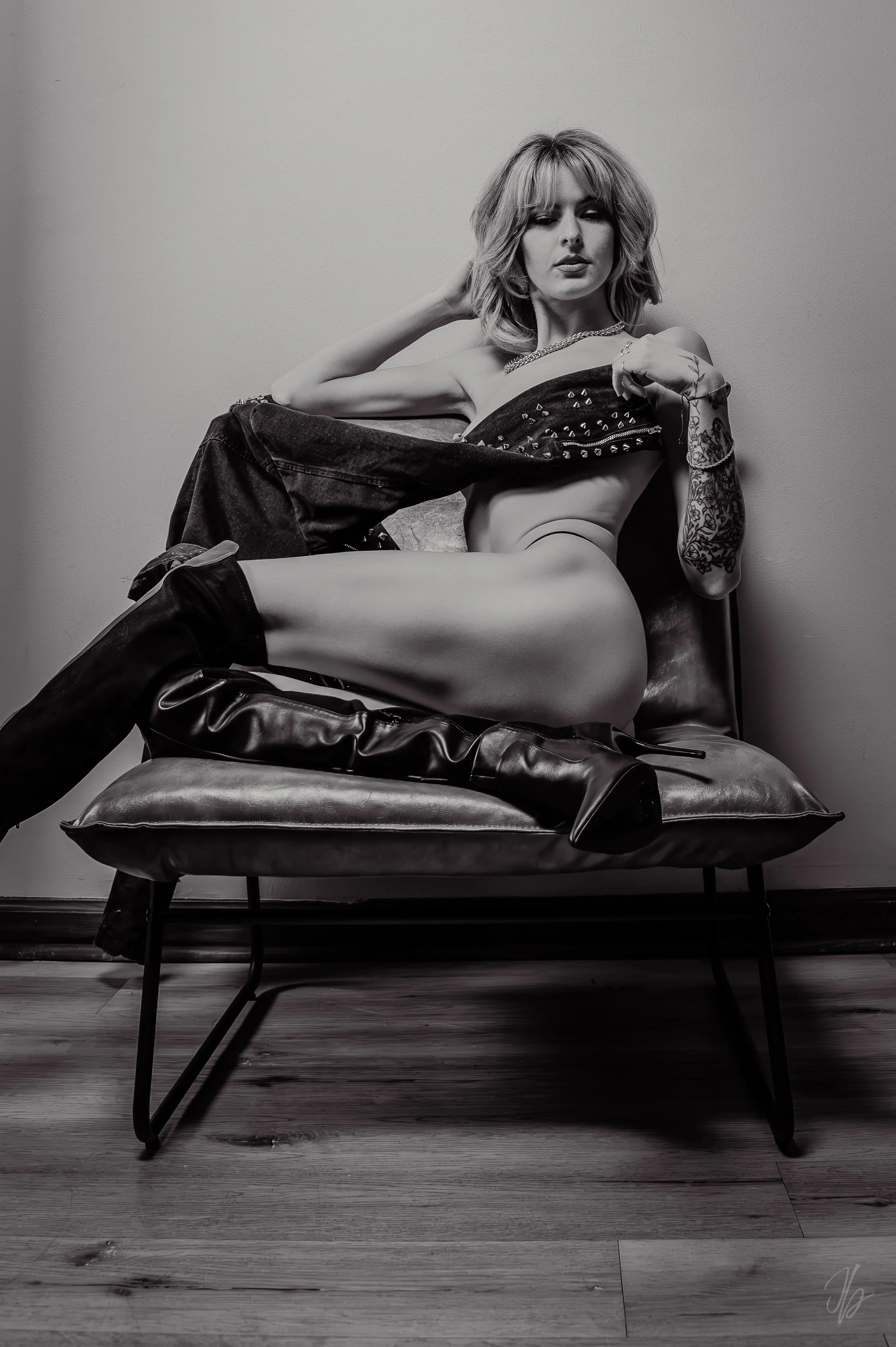 CB_BW_Leather - 22.jpg