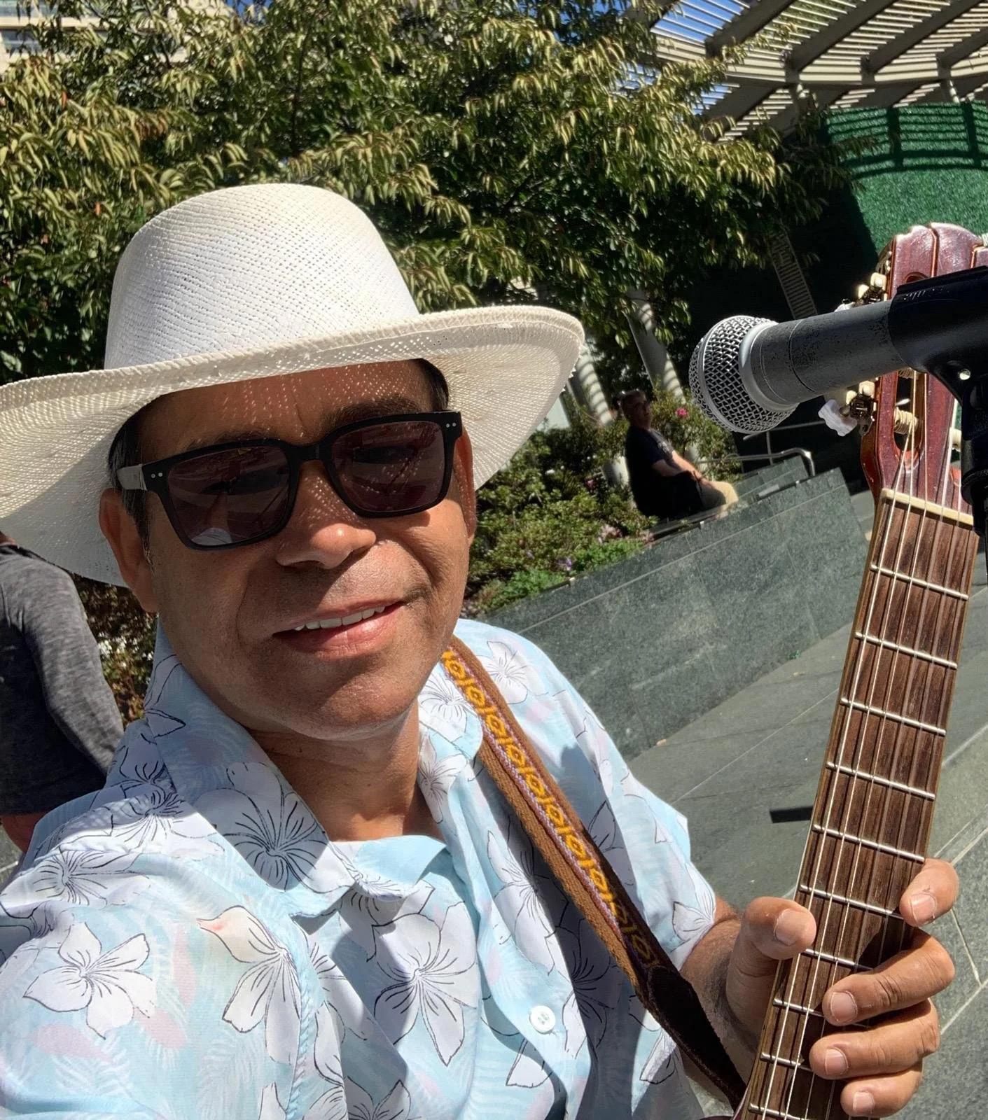 Brazilian Music with Robson in Union Square 