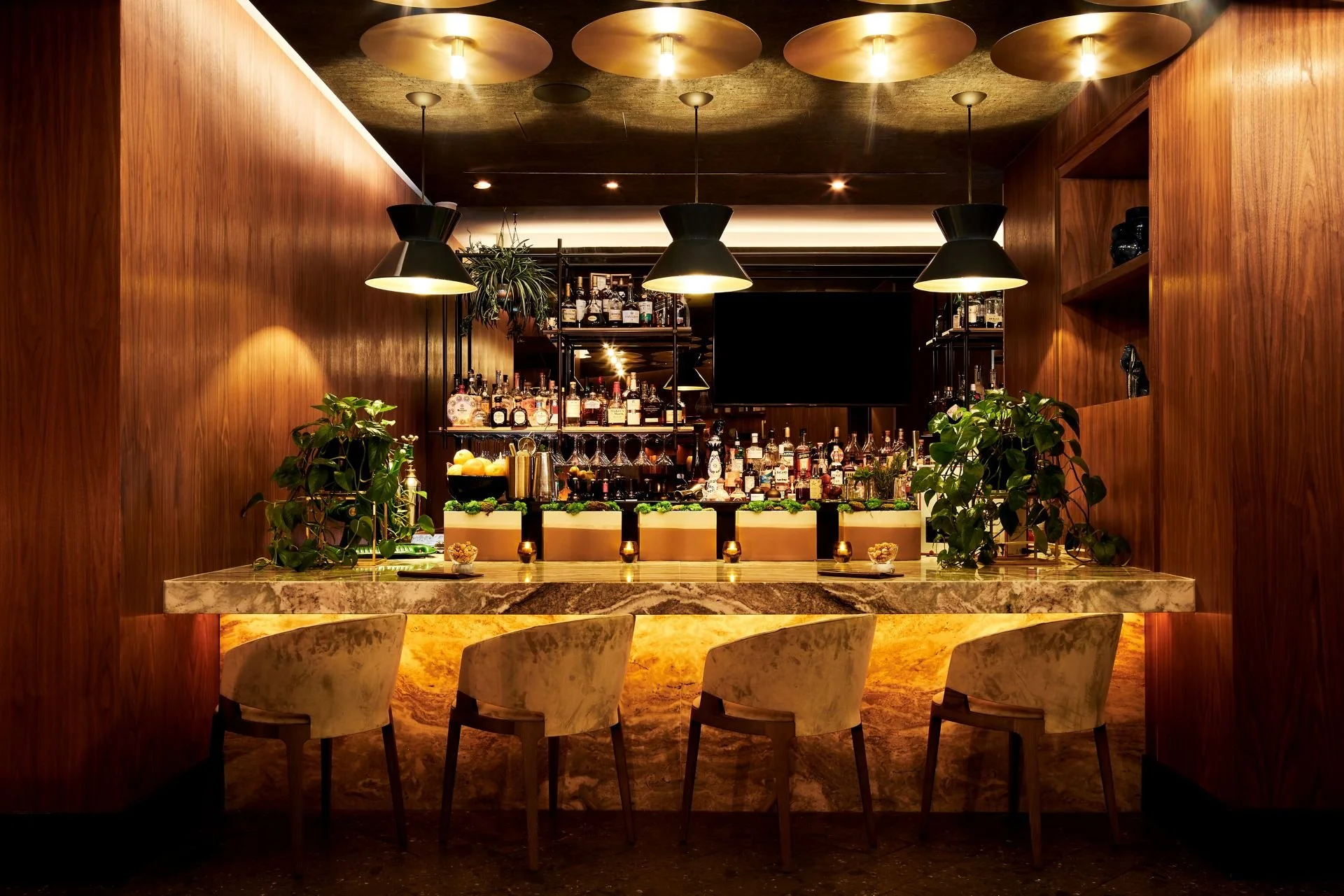 Reveal Cocktail Bar (VEA)