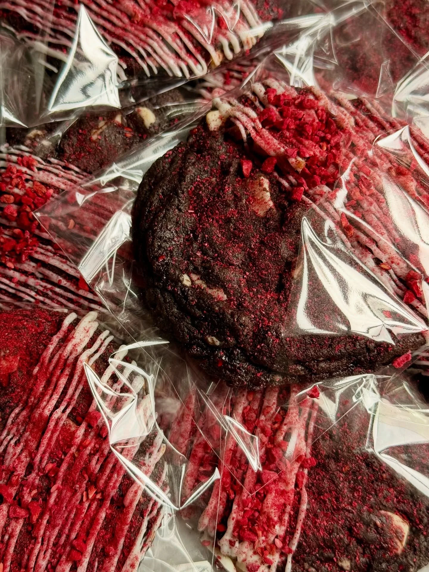 Before the month ends, could not let October close without a proper spotlight of Spectre and Graham 👻🔥

Both gone, yet unforgettable. Two legendary crowd favorites for the Collection. 

#cookiesdefleur #madeindc #dcfoodie #yum #flavorverzuz