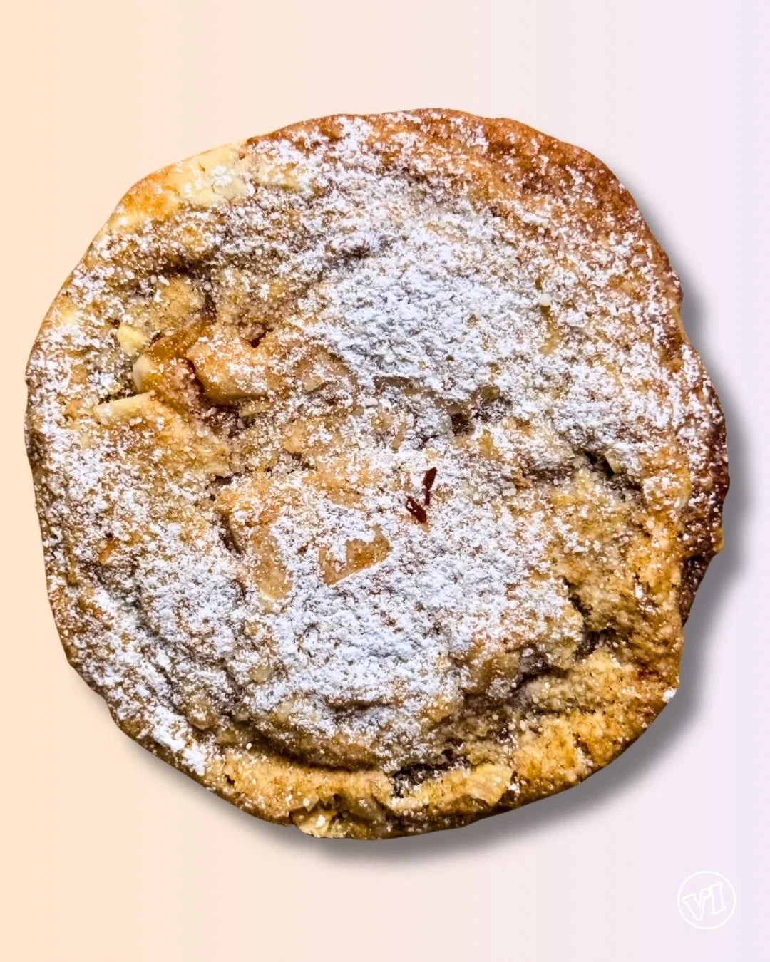 Blanc 🤍

Frangipane base layered with toasted almonds and macadamia, punctuated by white chocolate, and finished in a dusting of powdered sugar.

Delicate. Dainty. Very minuscule. 
Quietly indulgent 💅🏽
For those who prefer elegance over excess.

#