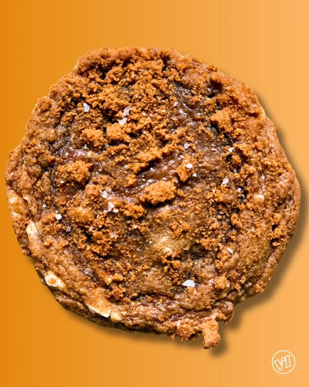 Ms. Foster 🍌🔥

Flamb&eacute; bananas folded into our signature brown butter dough, layered with a butter-rum Banana Foster swirl and white chocolate. Finished with Biscoff crumble and smoked sea salt.

Banana Foster, reimagined.

#cookiesdefleur #m