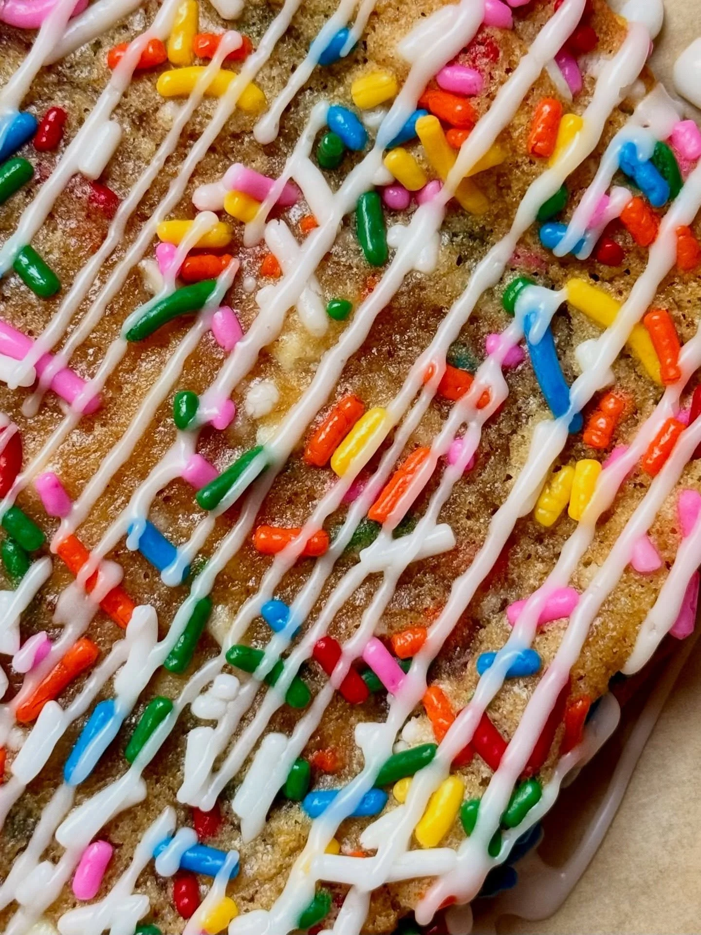 We know ball, well&hellip; cookies 😅🍪

Sprinkles.
Biscoff.
Molten chocolate.
Peanut butter.

Link in bio. Down?

#cookiesdefleur #madeindc #dcfood #microbakery