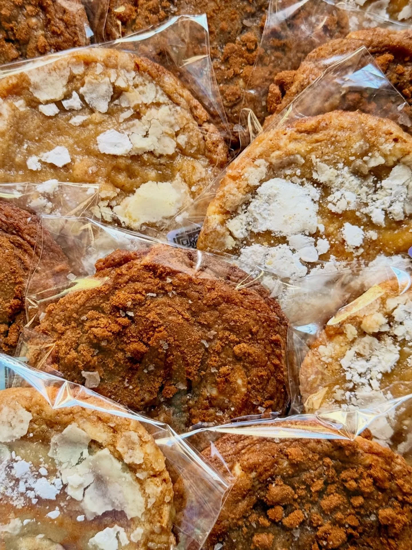 One last pic of this dangerous duo 🍌🍪🍋 

Catch both in our Flavor Encore collection starting April.

Peanut 🥜 vs Jelly 🍓 launching this weekend. You ready? 👀

#cookiesdefleur #madeindc #dcfoodie #microbakery