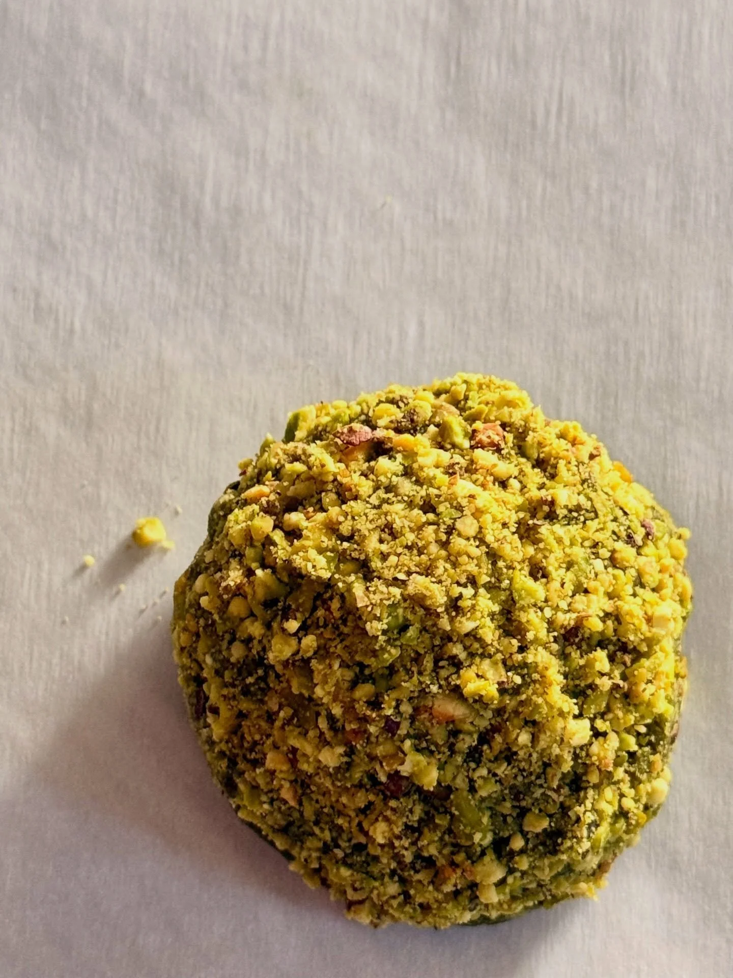 Your summer body&rsquo;s kryptonite ☄️💚

Pistache // Blonde Chocolate Matcha Pistachio

From our Flavor Encore Collection
a brief cameo, never repeated

Find her (and others) via the link in bio 

#cookiesdefleur #madeindc #dcfood #microbakery #matc