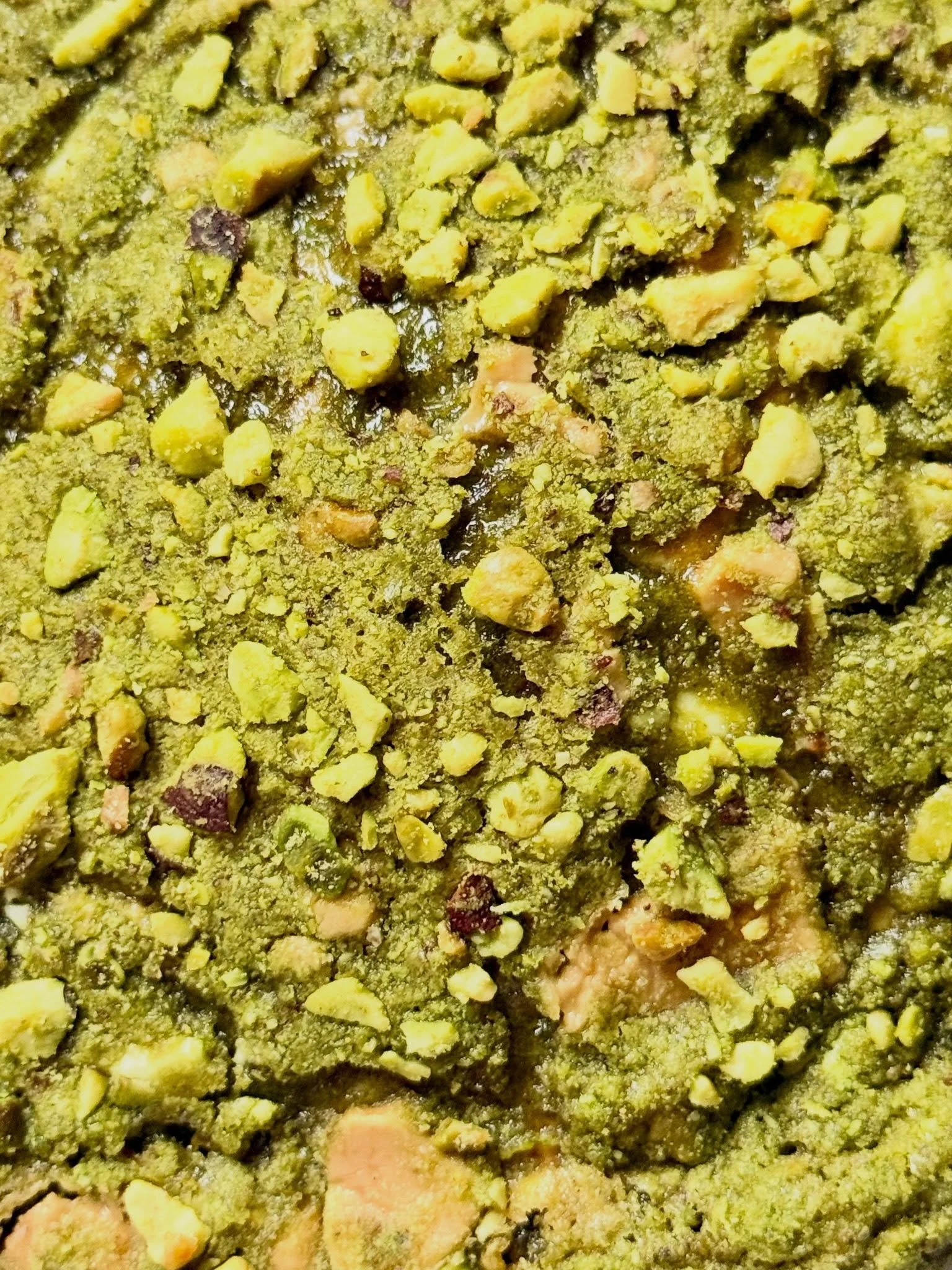 PISTACHE (again) 🍪💚 

Blonde Chocolate Matcha Pistachio 🤤

Revisit your favorites and discover new ones, Flavor Encore Collection 

Link in bio

#cookiesdefleur #madeindc #dcfood #matchalove