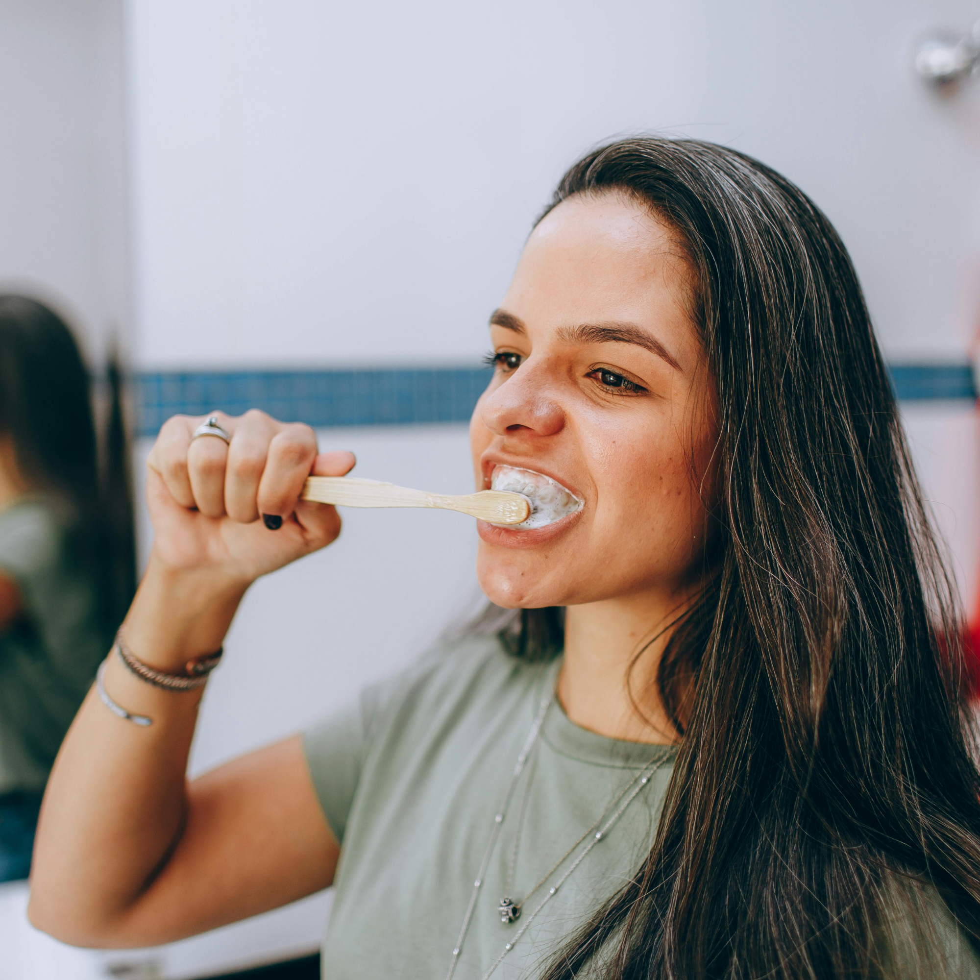 Dental Myths Busted: What’s Fact vs Fiction