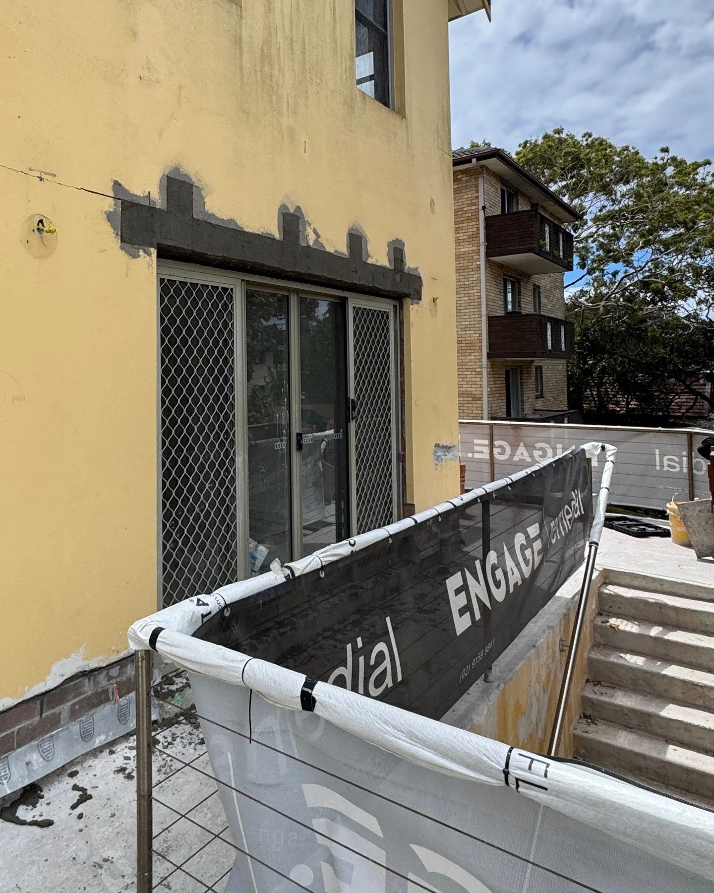 Weekly updates. Documented progress. Delivery you can set your watch to.

It&rsquo;s not hype &mdash; it&rsquo;s the rhythm we build every project on.
Clear communication that removes the guesswork, transparency that earns confidence, and a process c