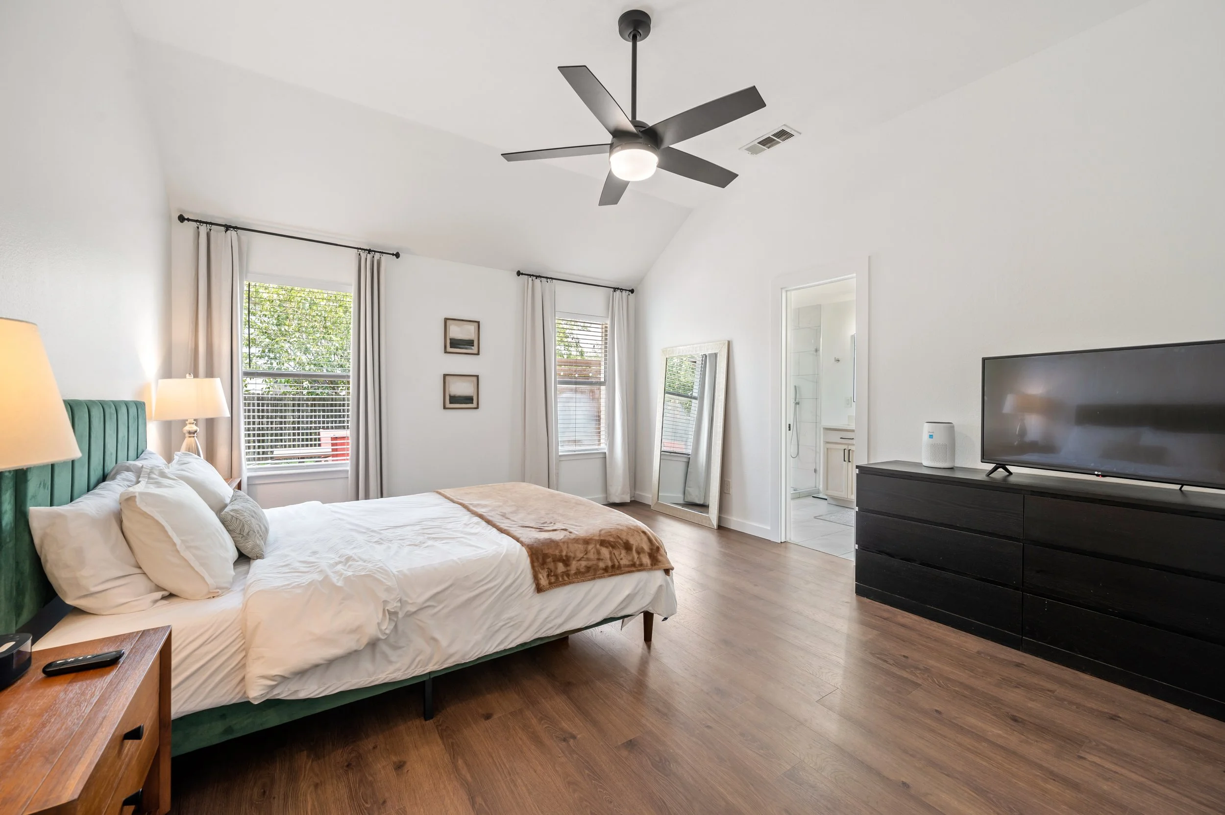 11-636CrystalBrook-11 2.jpg