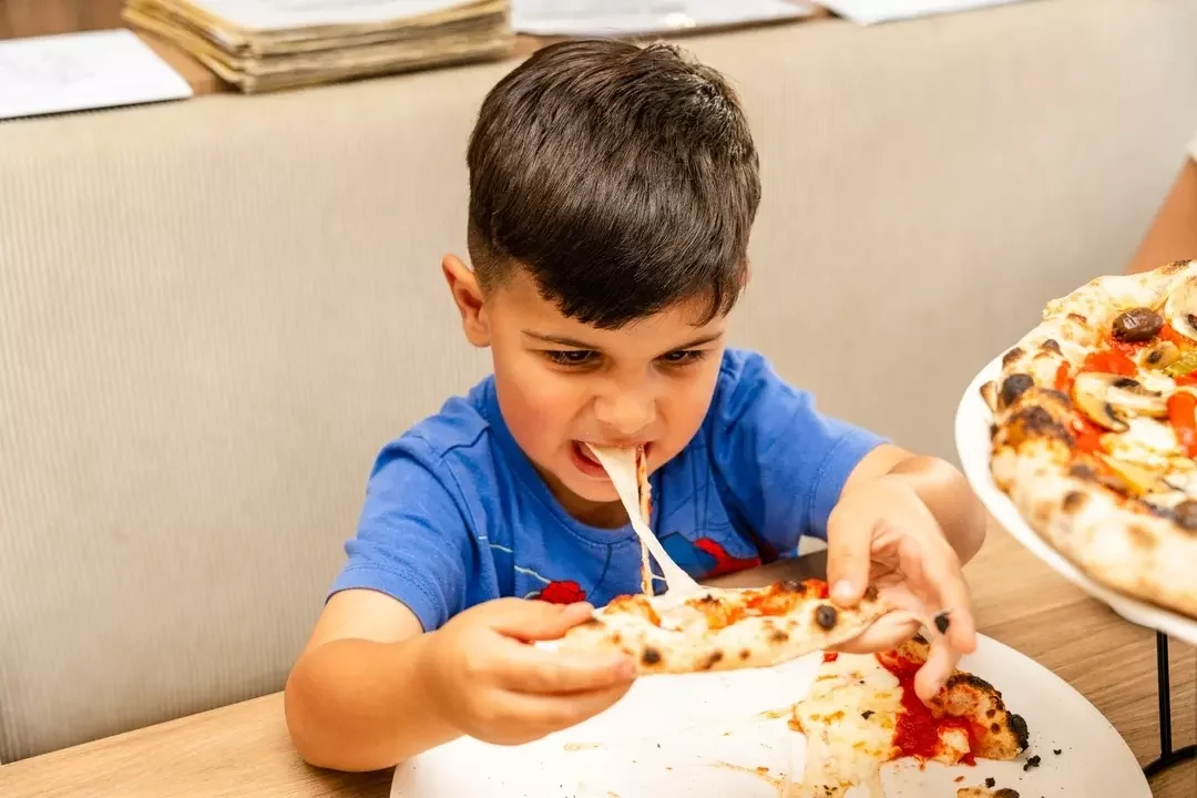 KIDS EAT FREE - WEDNESDAY, THURSDAY & SUNDAY NIGHTS