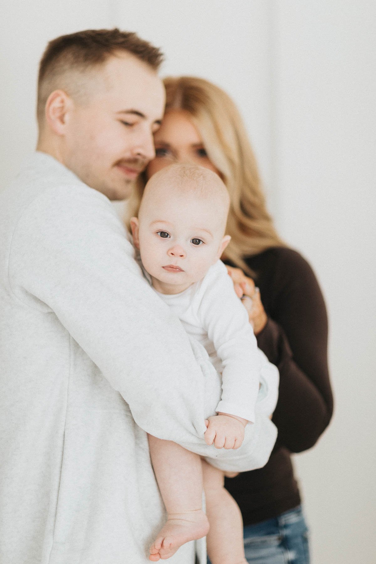 024_Northern-Central-Wisconsin-Indoor-Lifestyle-BoHo-Studio-Portrait-Film-Style-Photographer-James-Stokes-Co.Photographers.Medford.WI.jpg