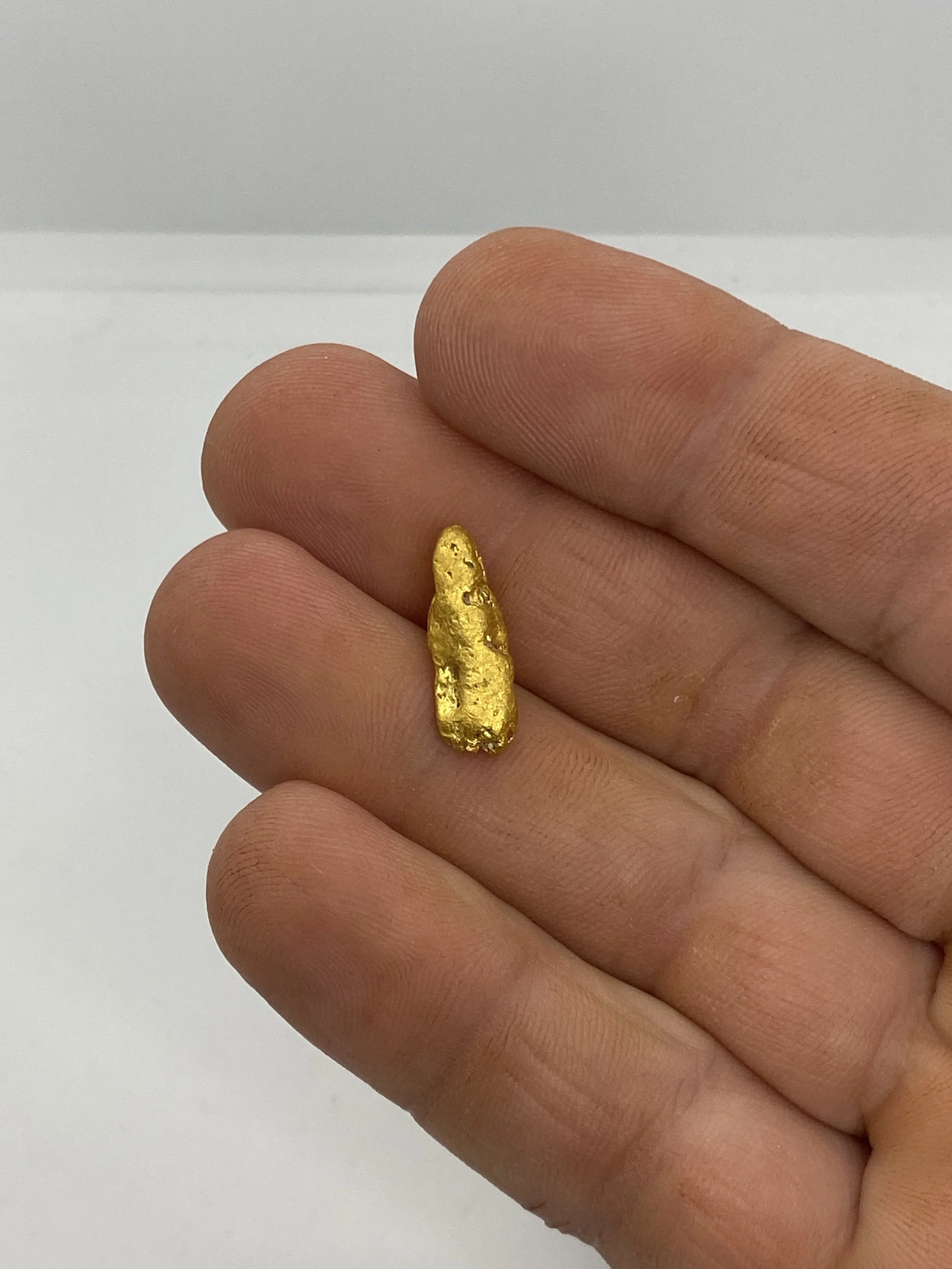 Pure gold nugget, natural in nature