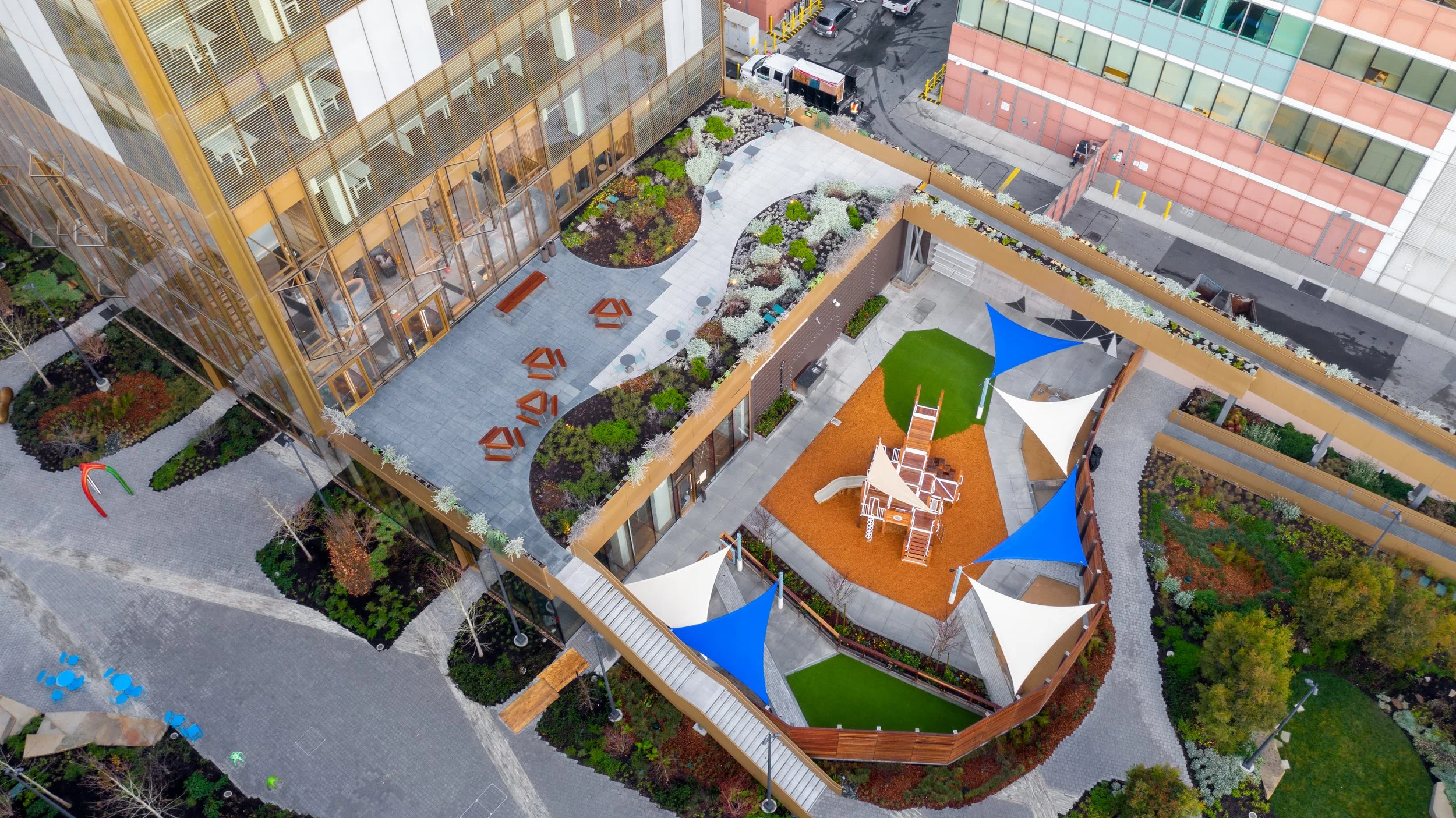 (06)_UBER_Kids Center_Jason O'Rear.jpg