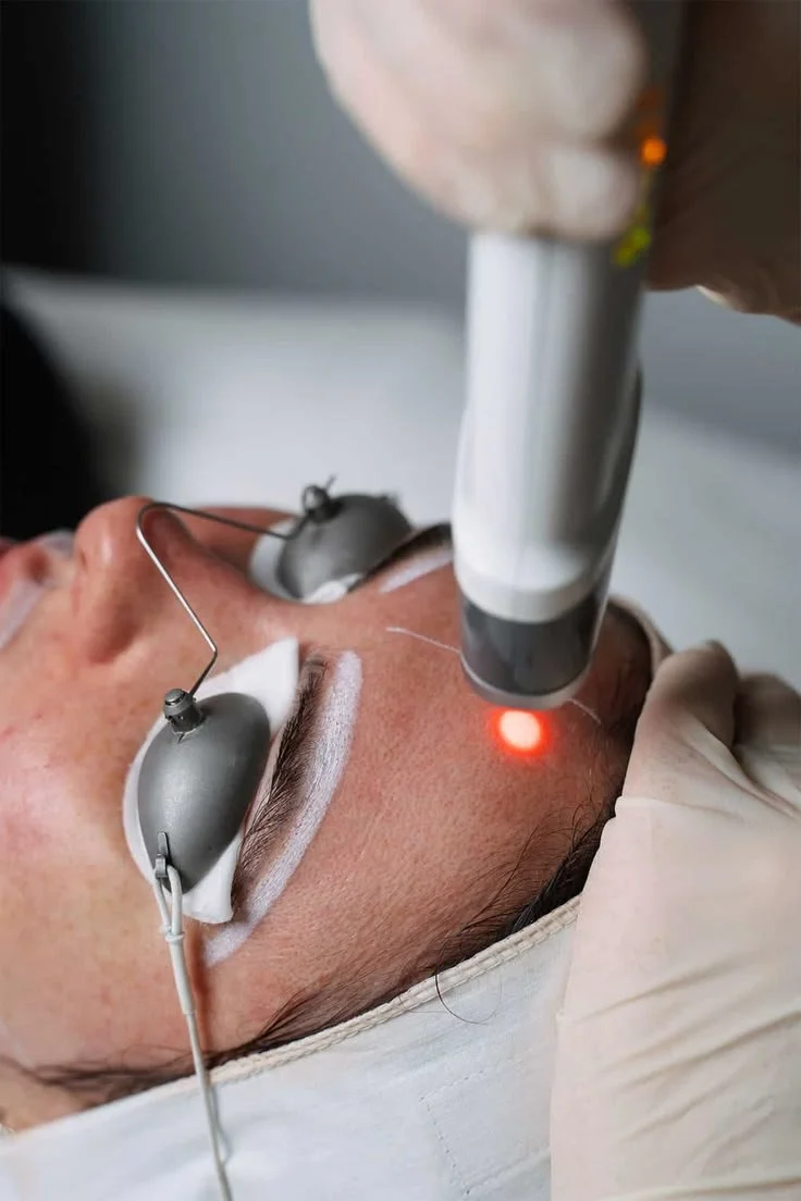 Enjoy unlimited LED Light Therapy and a monthly….jpg