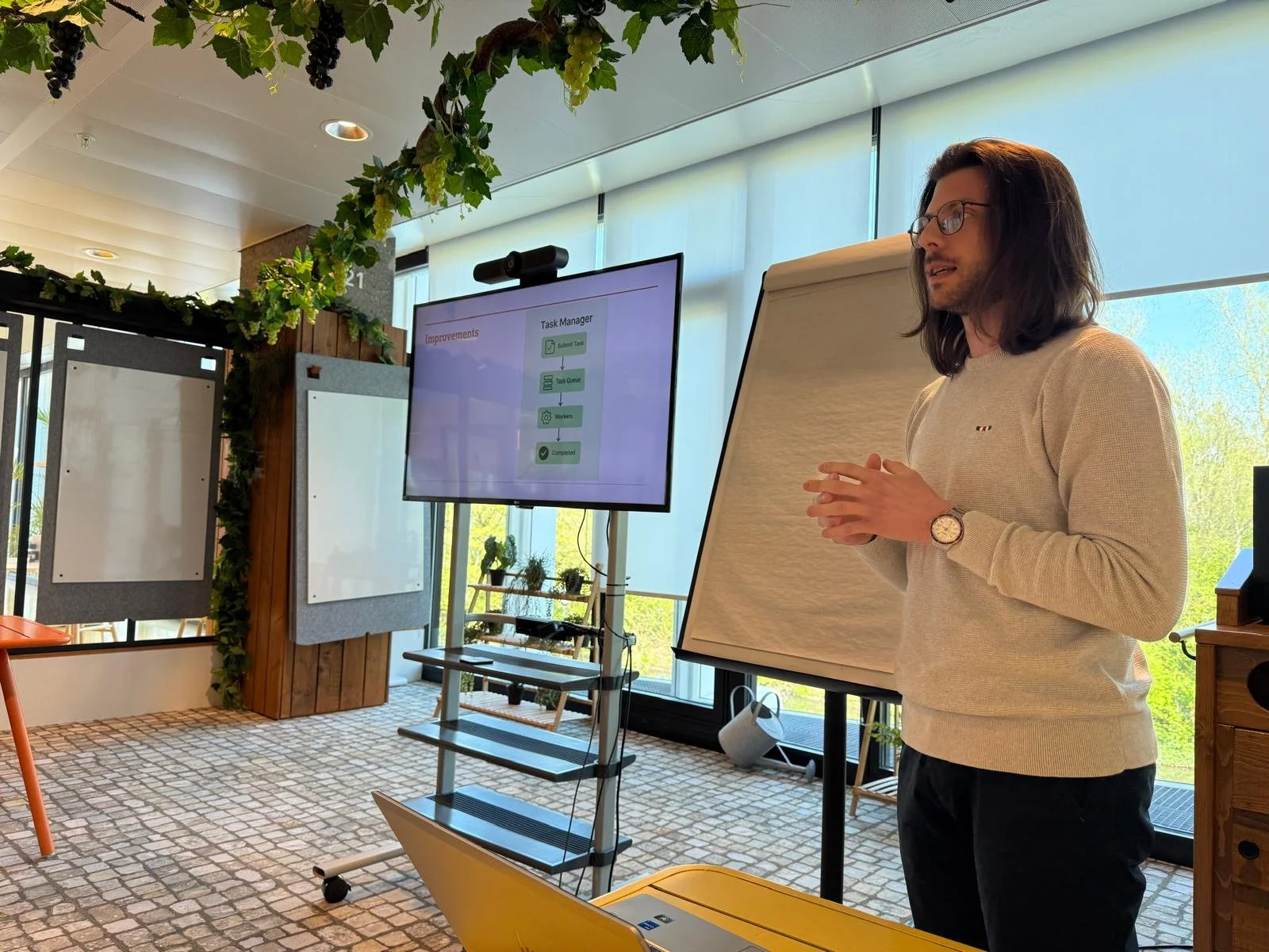 Updates presentatie door Petros Zimianitis