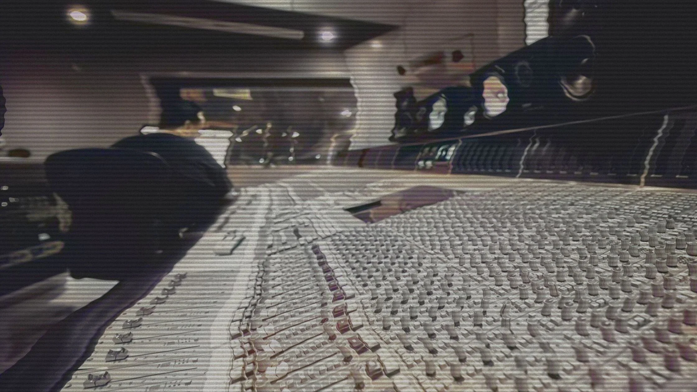 AI Mastering vs Human Mastering: What Artists Need to Know Before Releasing Music