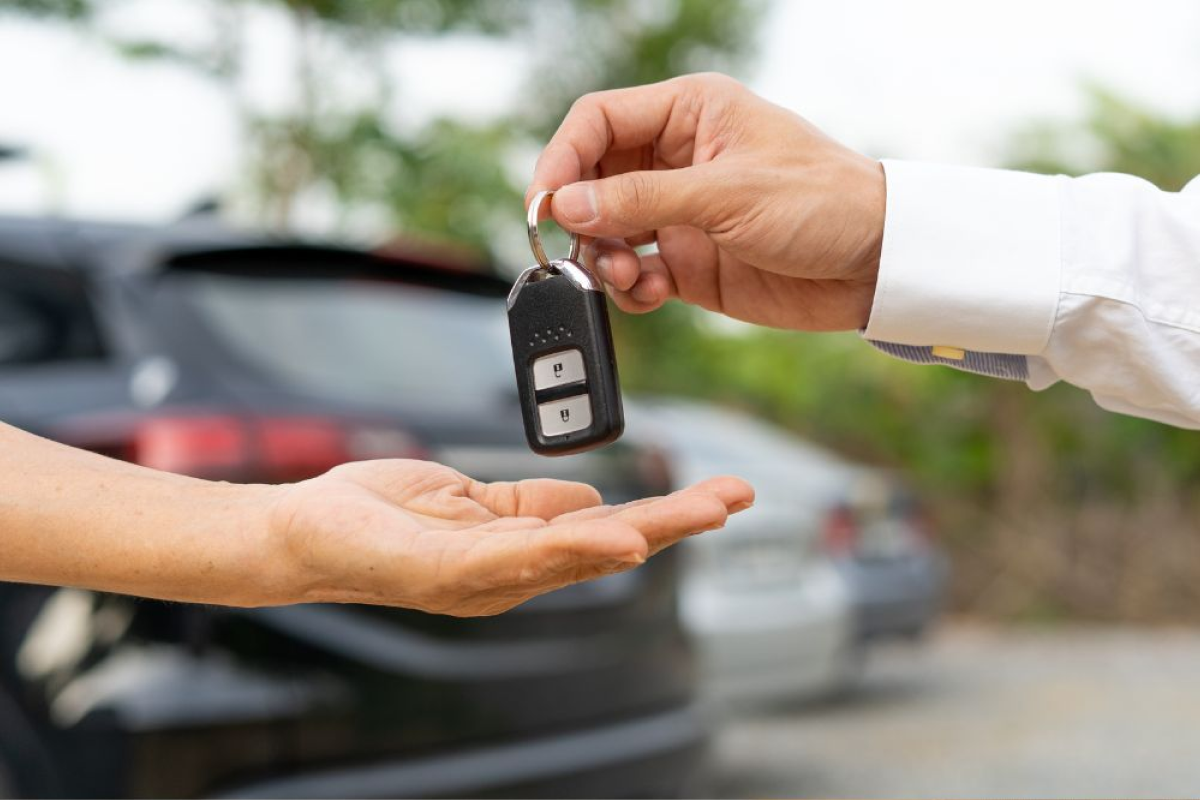 What Indiana Sellers Should Know Before Letting Go of an Old Car