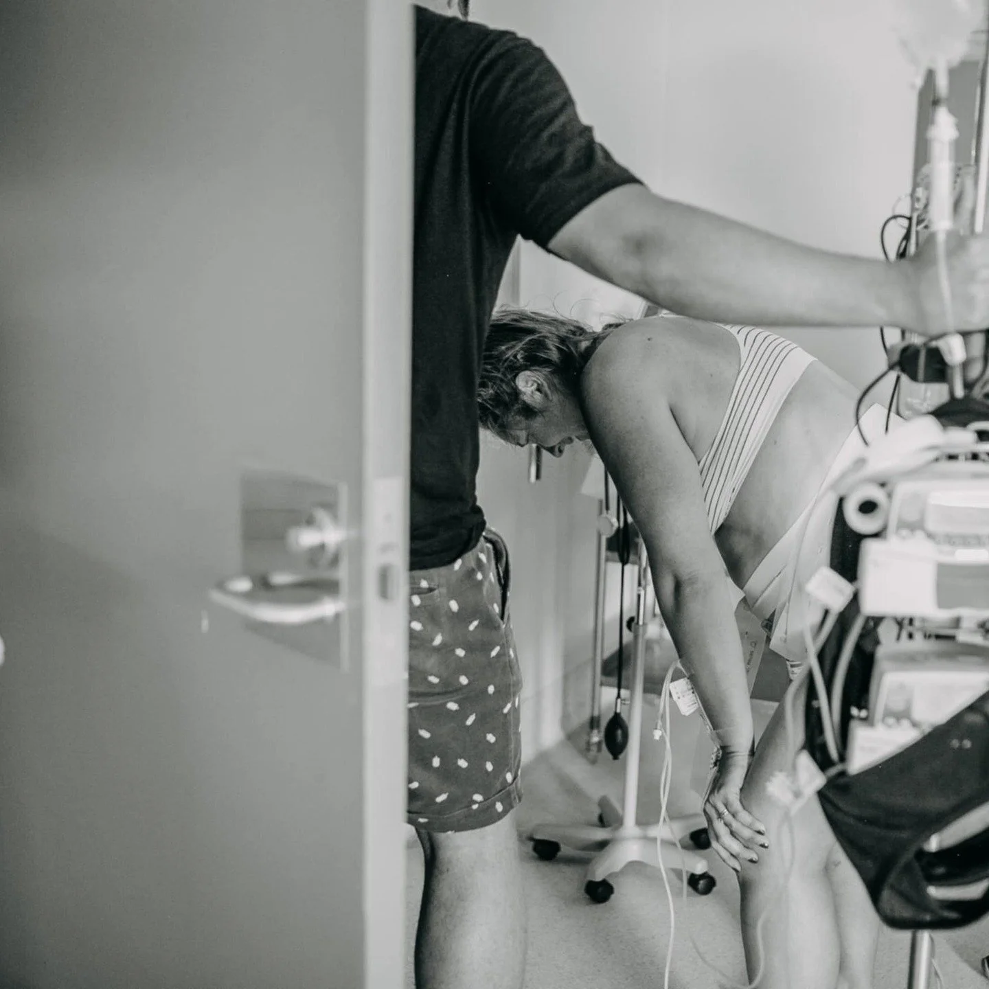 ✨ The Transition Phase: The &ldquo;Crisis of Confidence&rdquo; ✨

Transition usually happens around 7cm - the next big milestone in labour. It&rsquo;s when contractions intensify, emotions peak, and you might think, &ldquo;I can&rsquo;t do this anymo