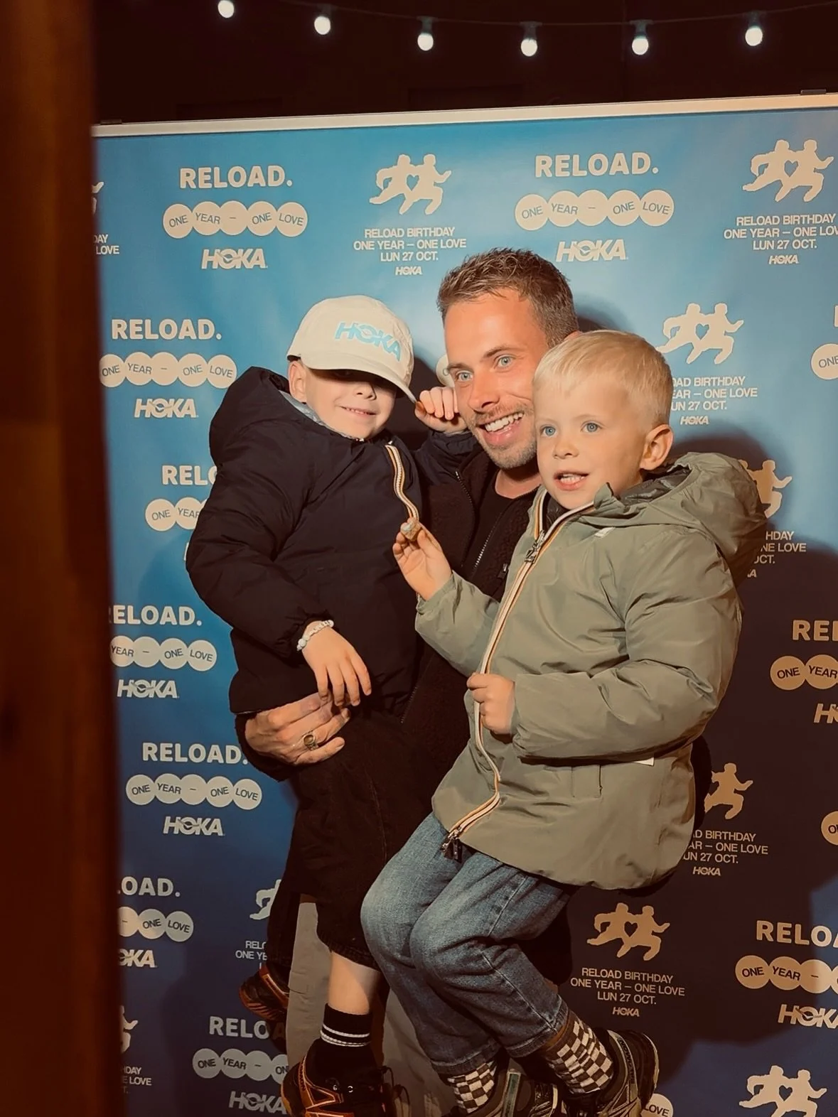 Run, Smile and @reload.______ 💙🤍