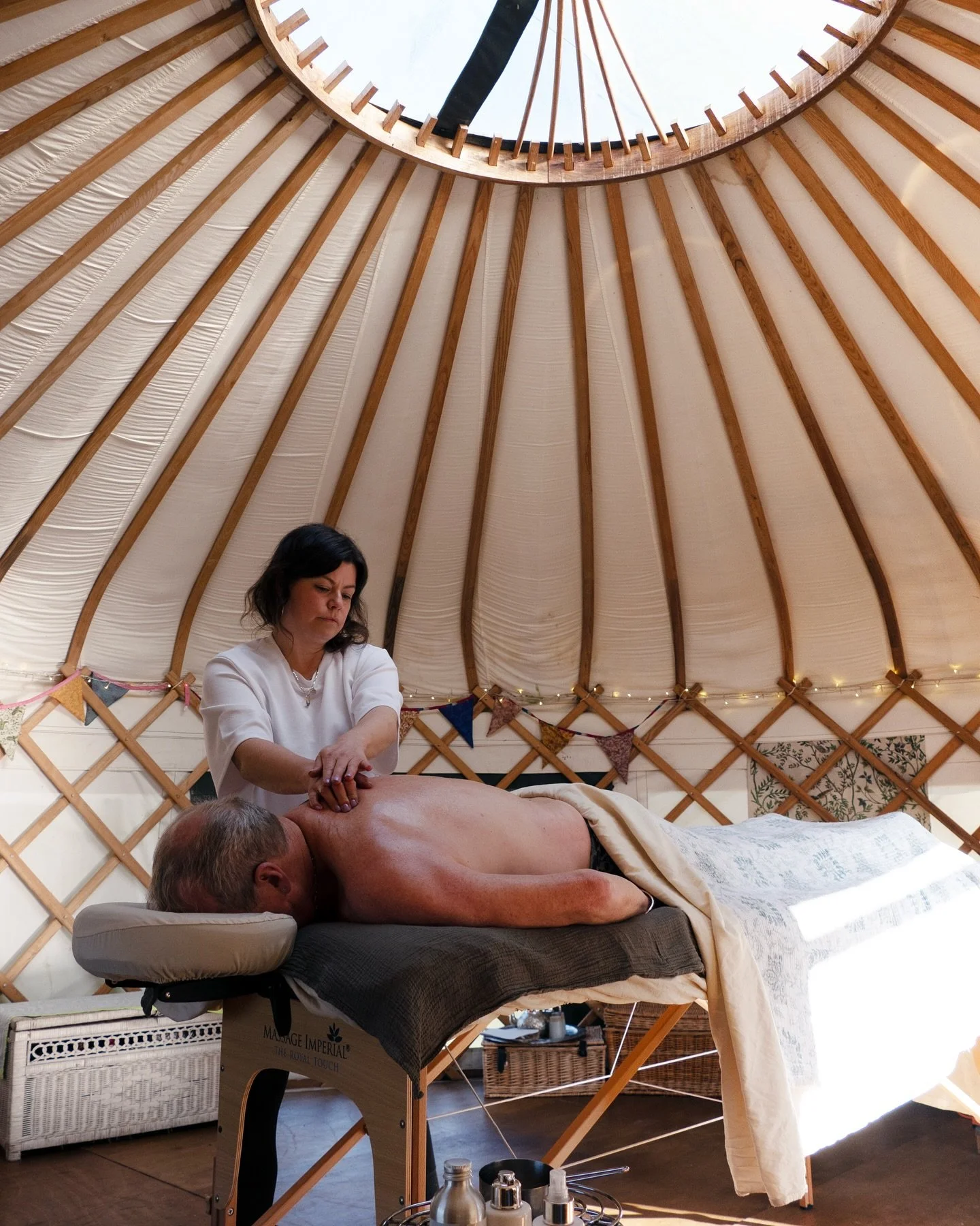 New offerings! ⭐️

Over the past few months, I&rsquo;ve been expanding the way I work &mdash; bringing in soft tissue therapy and myofascial release technique alongside Ayurvedic massages to better support those living with chronic pain and deep-seat