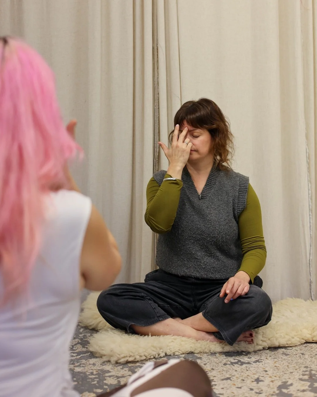 Five easy ways I&rsquo;m using Ayurveda this February 🔥

I love these gentle practices because they follow the natural shift that&rsquo;s starting to happen now. Nothing forced, just small things that support my energy and keep me feeling steady as 