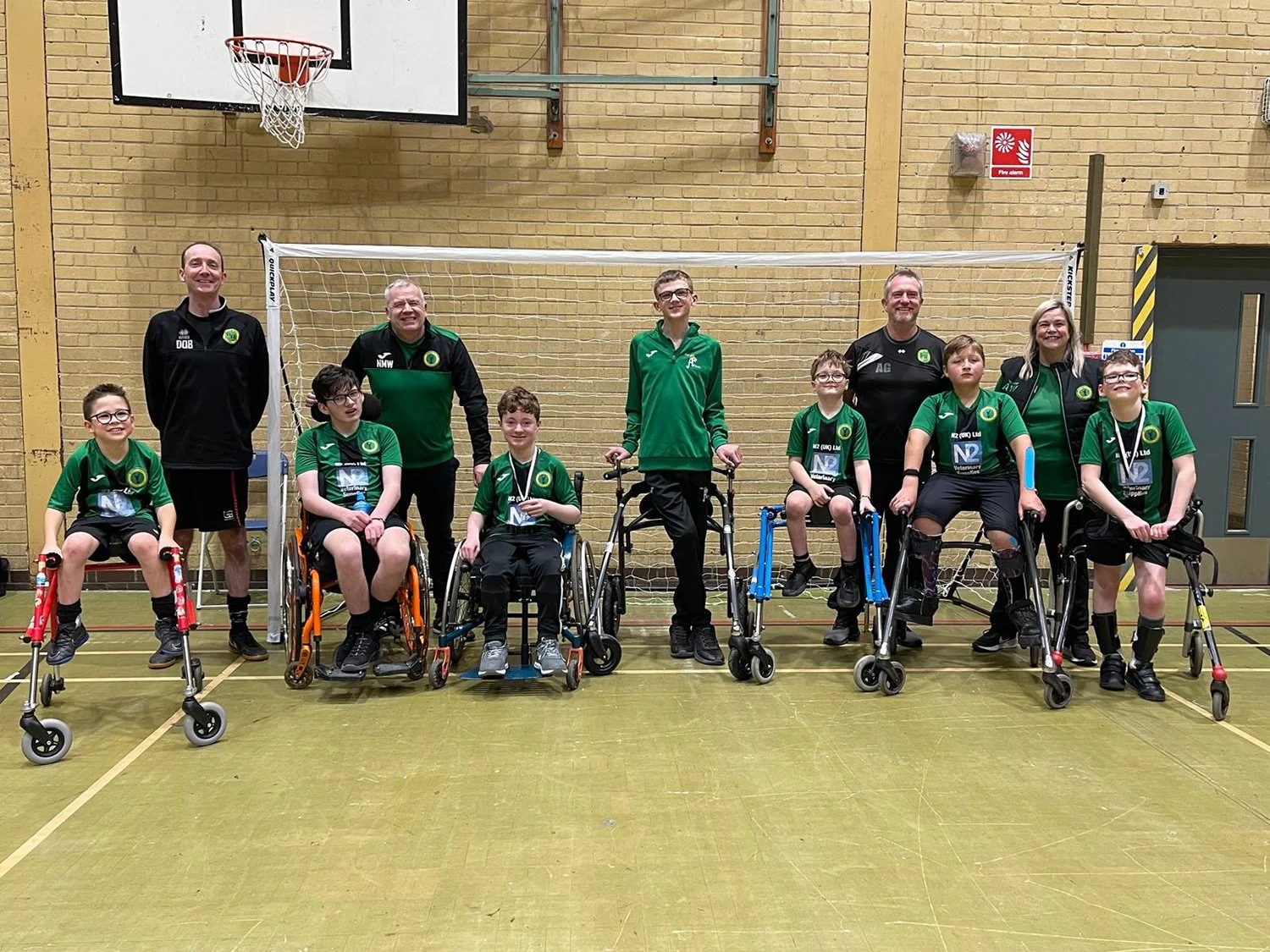 F6IT_Surrey_Charity_Disabled_additional_Needs_Children_Sport_Clubs_Leisure_Support_Family_Friends_clubs_art_Volunteer6.jpg