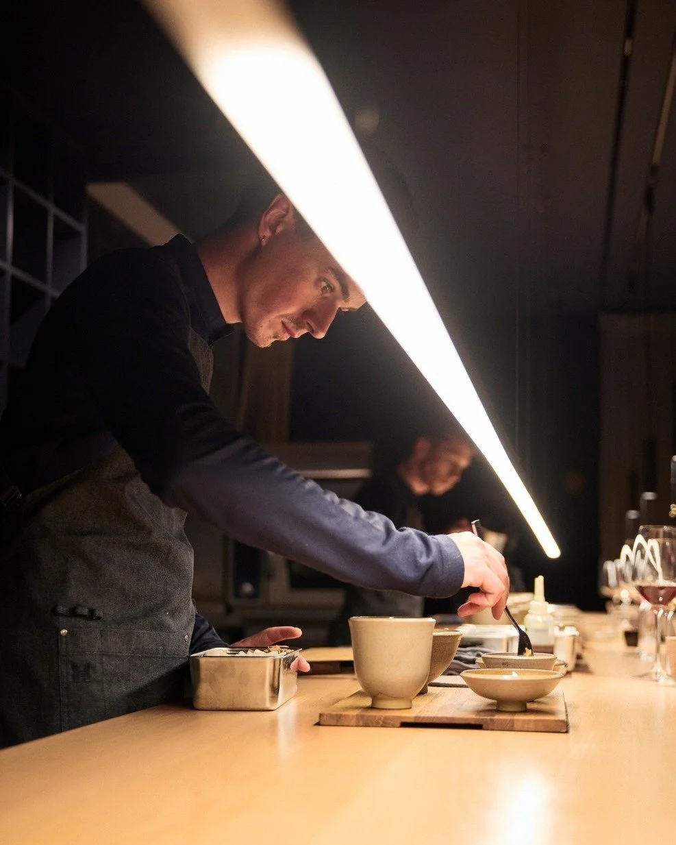 Touches finales sur le nouveau menu. 
Derniers ajustements, derniers tastings.

Les r&eacute;servations pour d&eacute;couvrir le nouveau menu sont ouvertes ! 

---

Final touches on the new menu.
Last tweaks, last tastings.

Bookings to discover the 