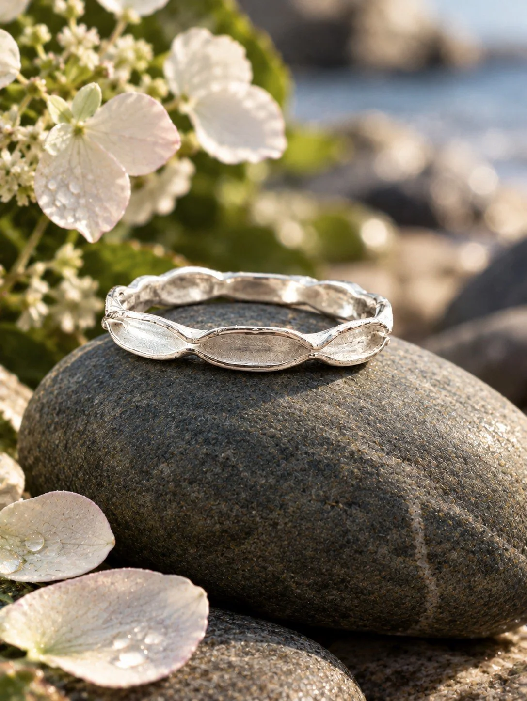 Silver Petal Ring 4.jpg