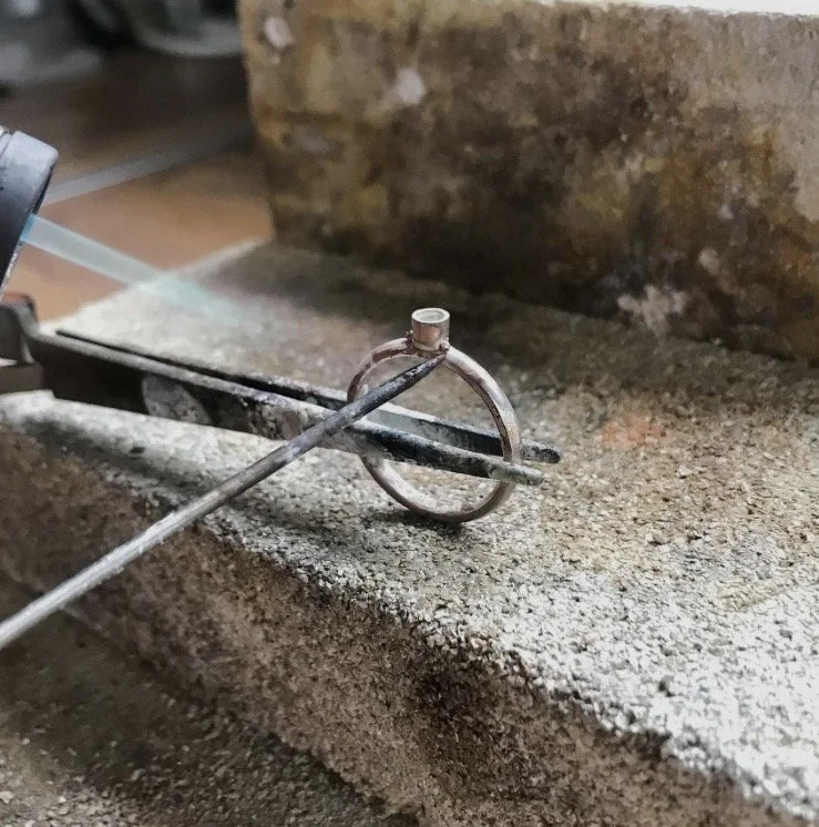 Faceted Gemstone Tube Setting