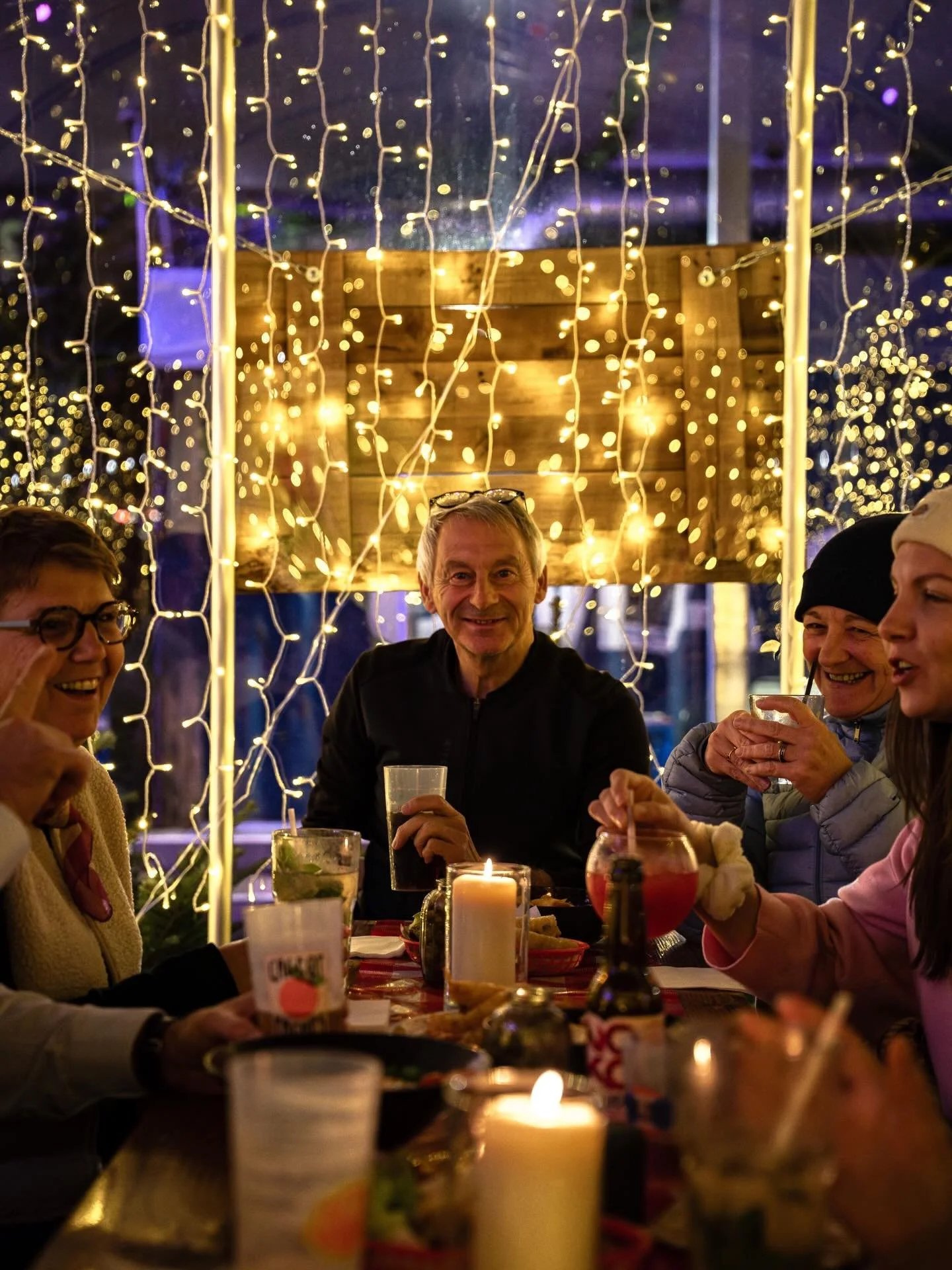 // UNE SOIR&Eacute;E ENTRE SERRES ? 👀🪩//

La Poule-Disco et la Houblonni&egrave;re vous attendent fi&egrave;rement pour passer une bonne soir&eacute;e en famille ou entre amis (ou les deux m&ecirc;me) 👯&zwj;♂️

De 8 &agrave; 20 personnes, vous aur