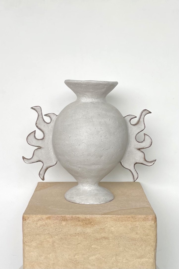 “Flame Vase III”
Dark Stoneware, White Glaze
2022