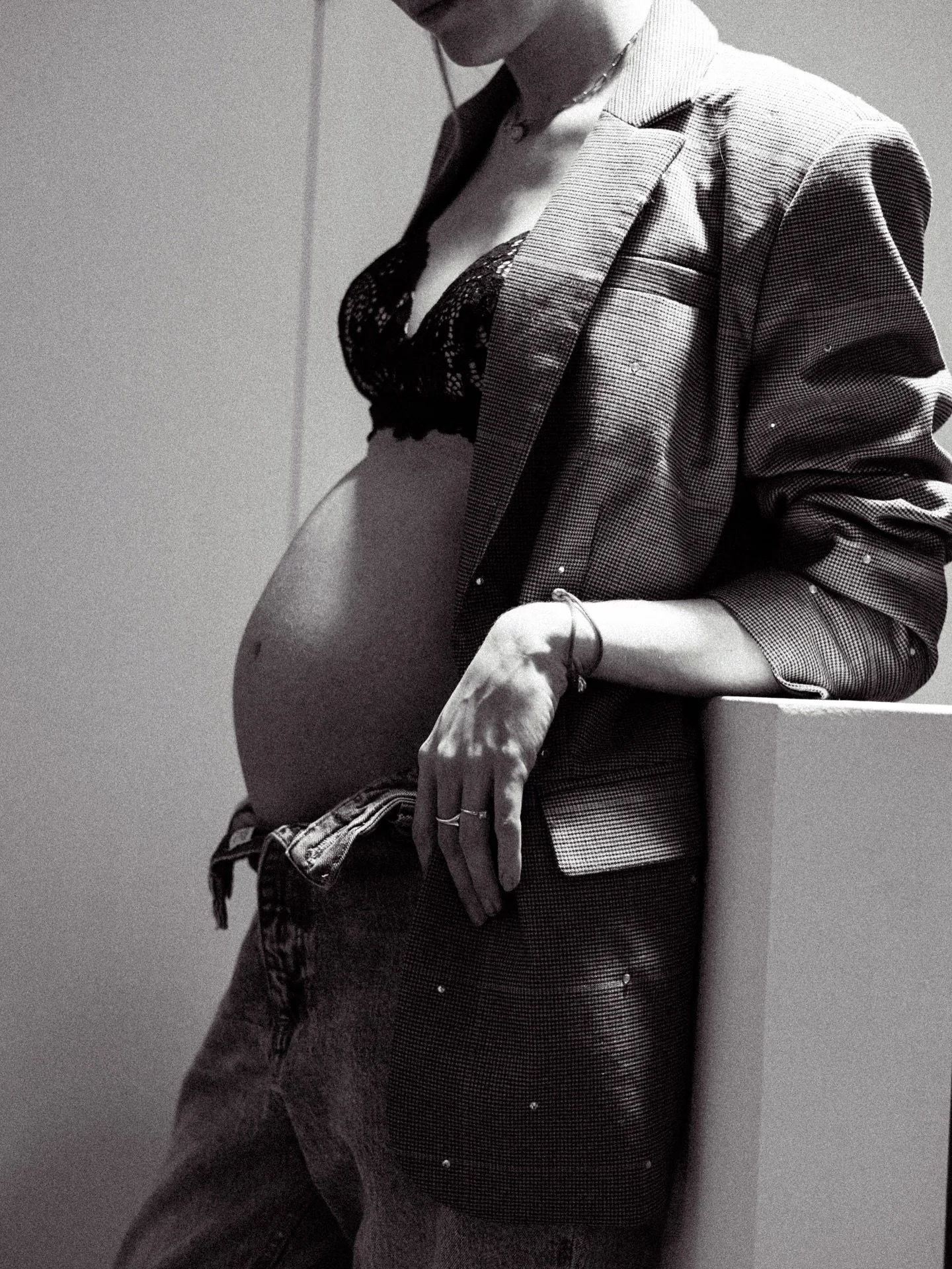 PIEN 🤍

A new chapter for @pienterharkel , growing quietly and beautifully, and I&rsquo;m so grateful I got to capture it together with @junecontentcreation 🤍👶🏼