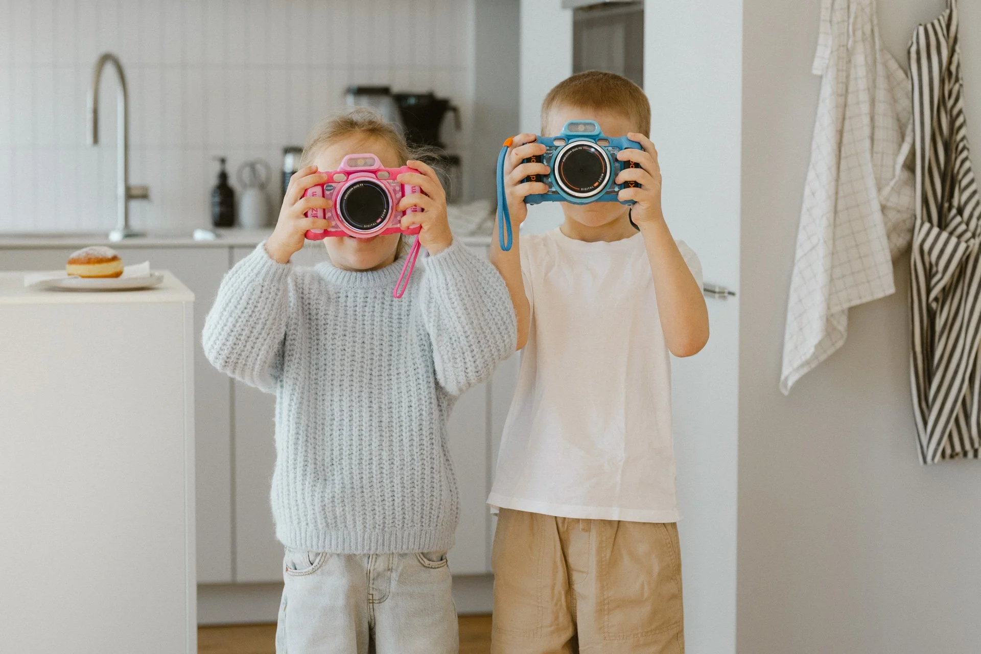 Natürliche Familienfotos: 6 Tipps für entspannte Fotos mit Kindern