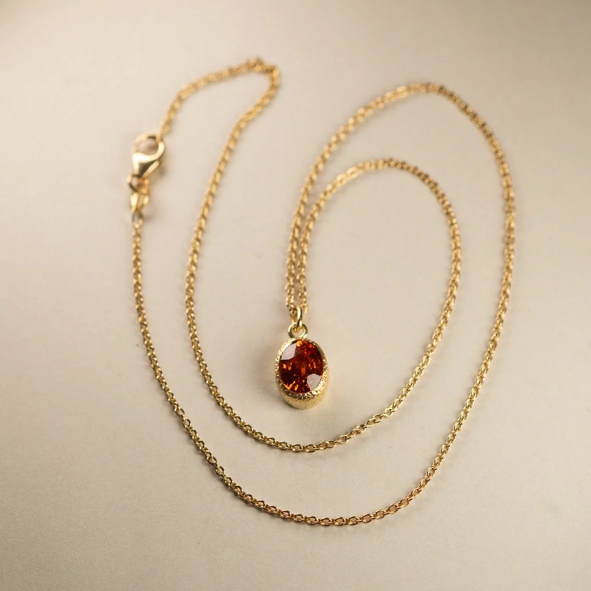 Ketting JULIA met Mandarijn granaat